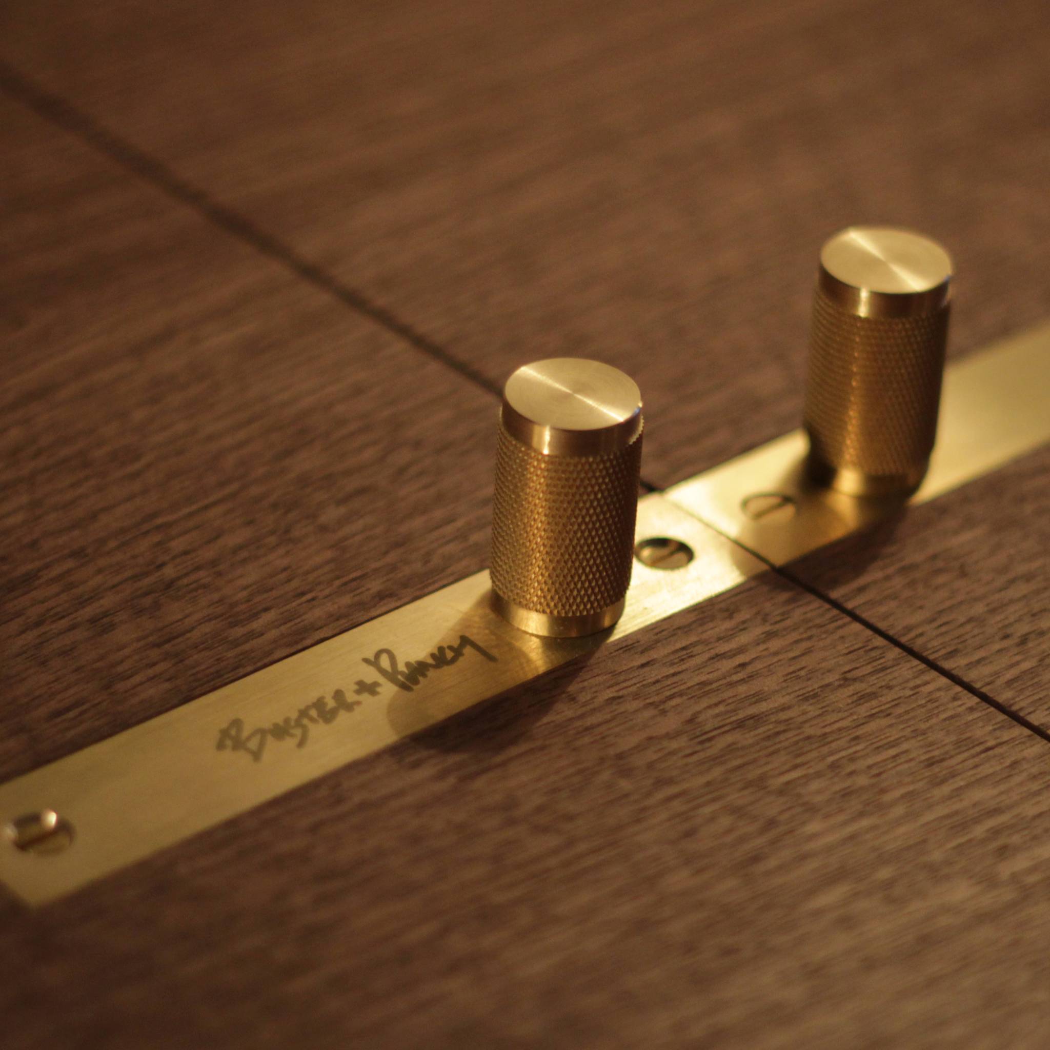 THE ROCKSTAR / AMERICAN WALNUT