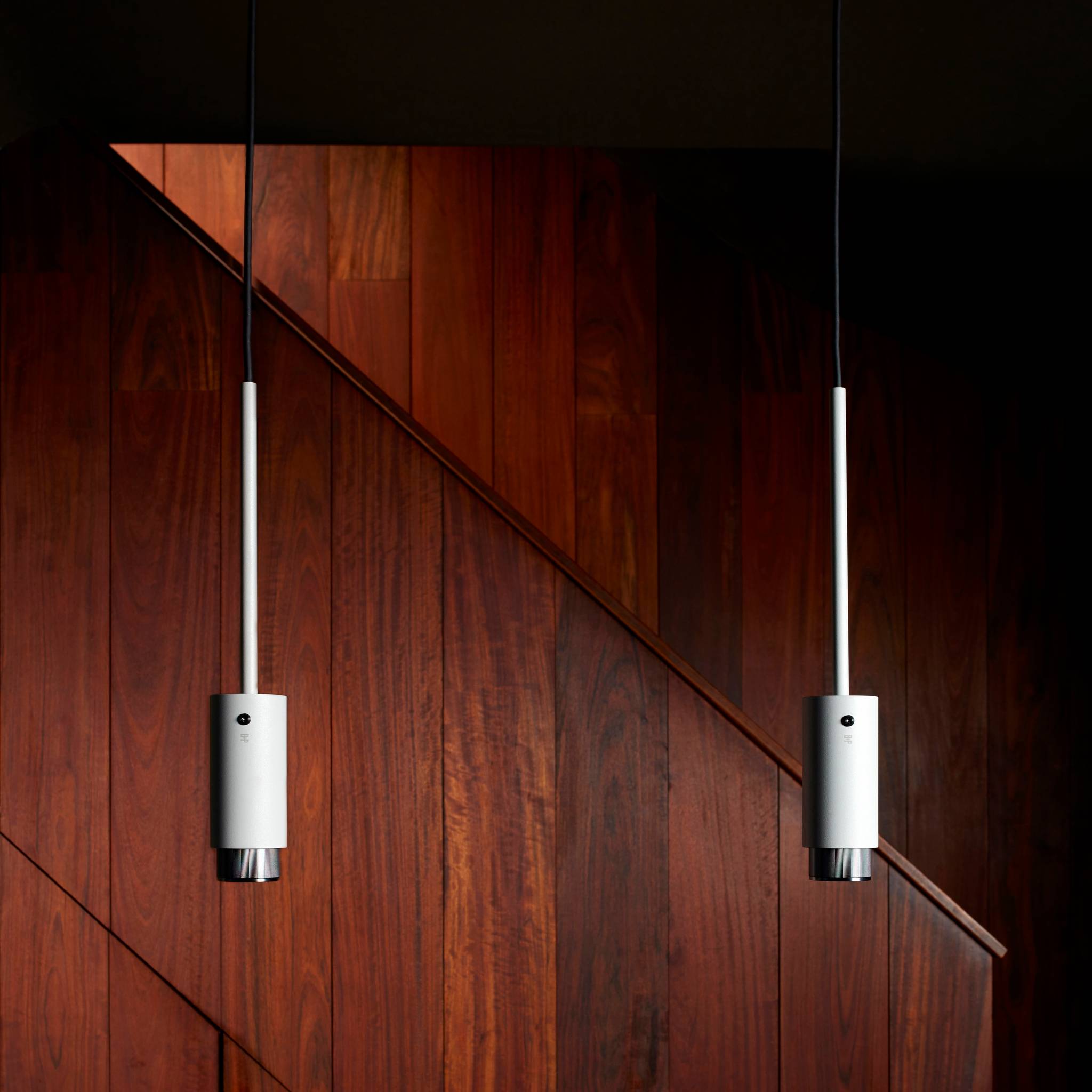 EXHAUST PENDANT / LINEAR / STONE