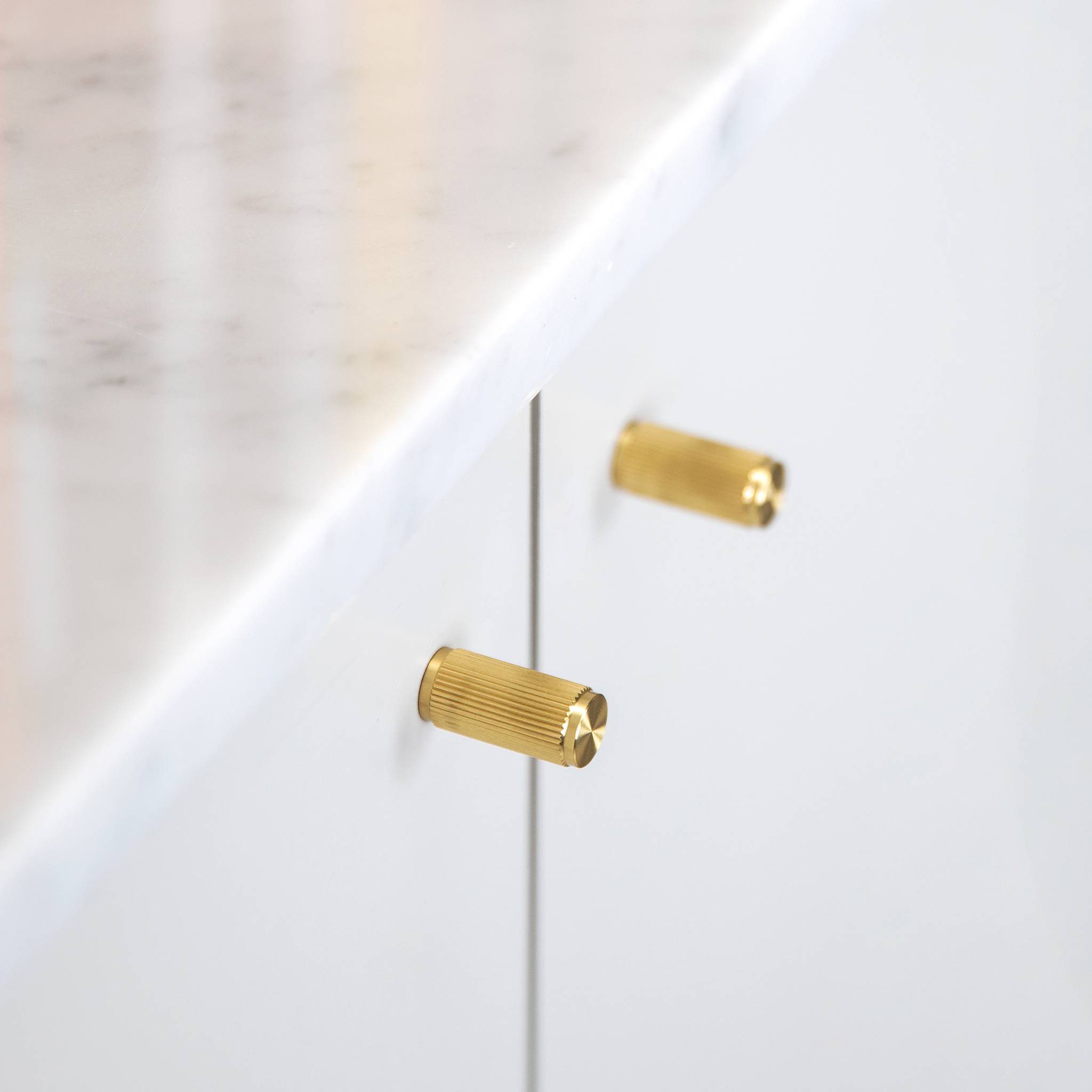 FURNITURE KNOB / LINEAR
