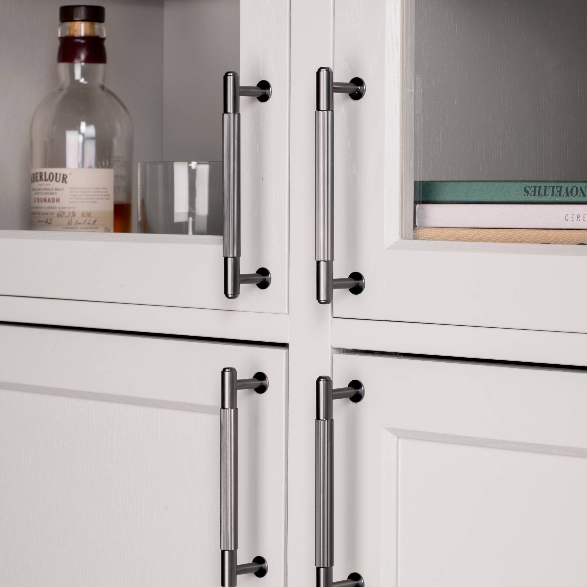 PULL BAR / LINEAR
