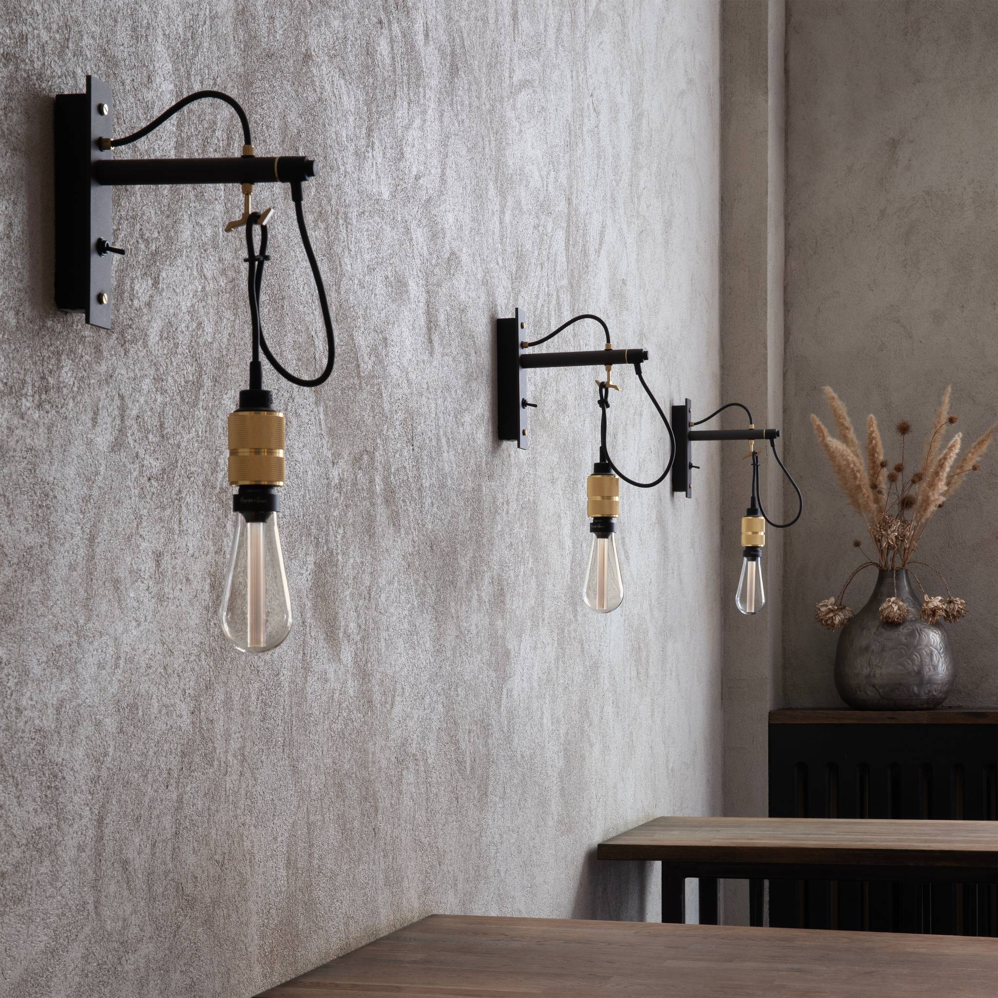 HOOKED WALL / CROSS / NUDE / GRAPHITE