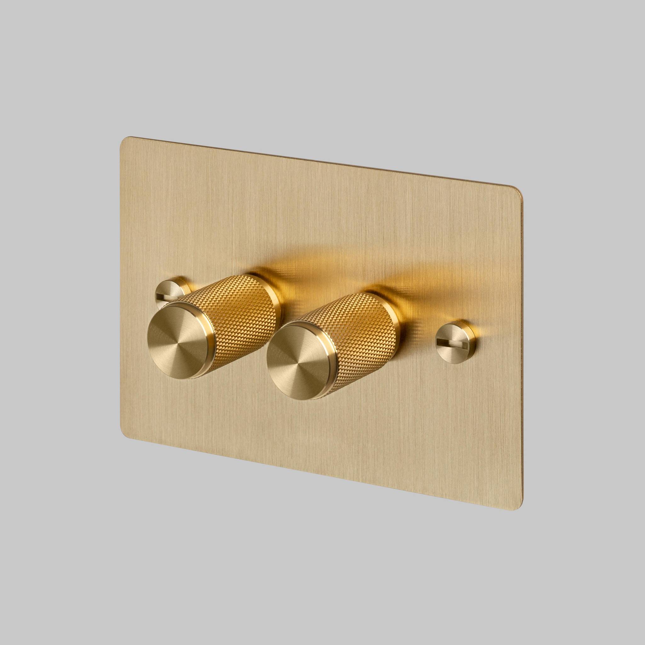 2G DIMMER / HORIZONTAL / 100W / CROSS