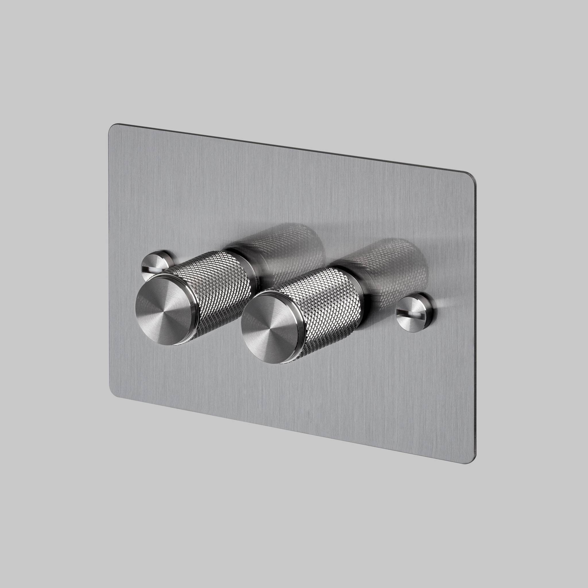 2G DIMMER / HORIZONTAL / 100W / CROSS