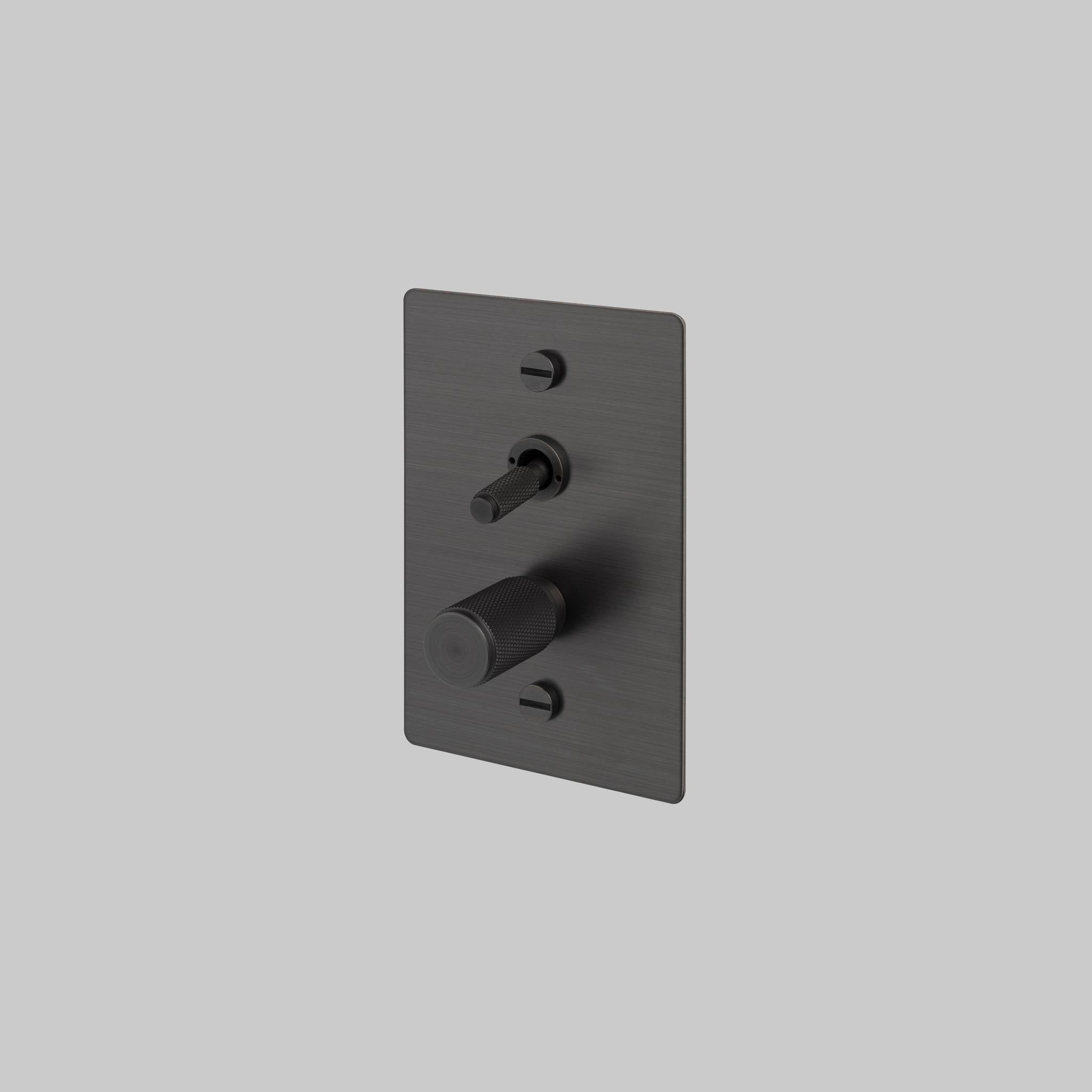2G TOGGLE + DIMMER / VERTICAL / CROSS