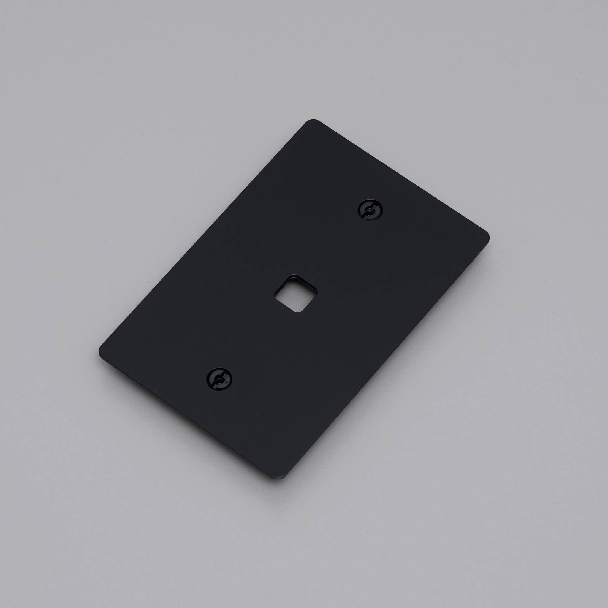 1G WALL PLATE / DIMMER OR TOGGLE