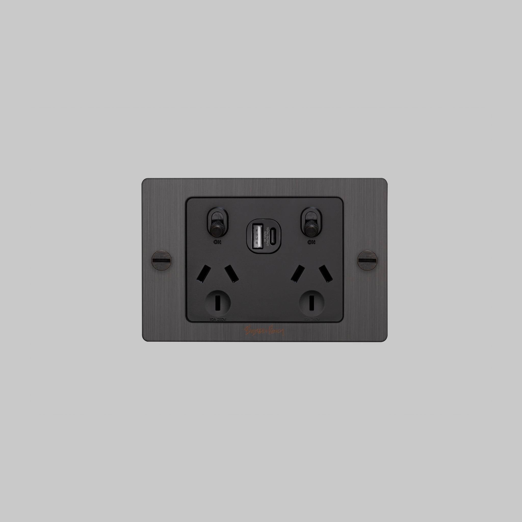 2G GPO SOCKET / USB A + C / WITH LOGO / CROSS