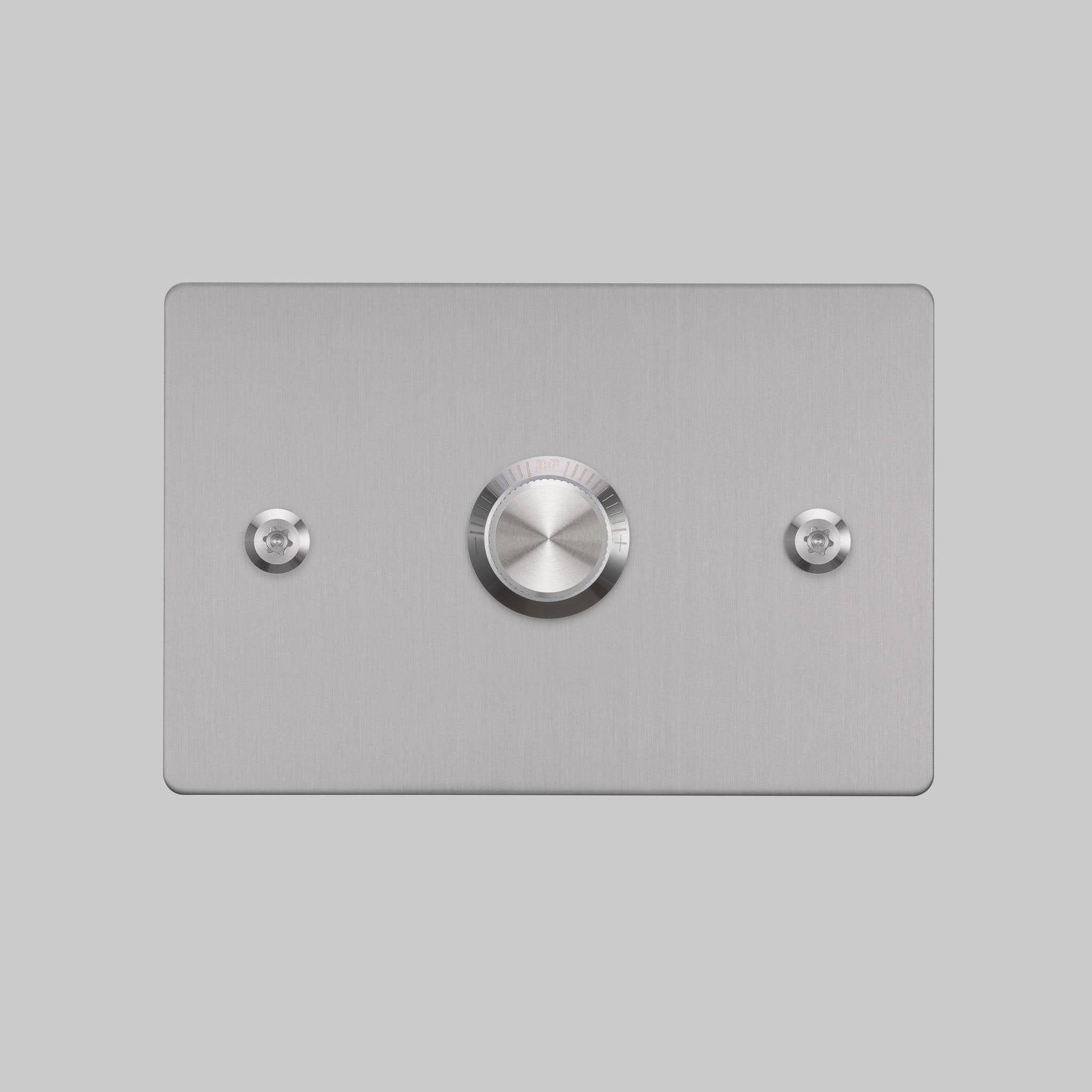 1G DIMMER / HORIZONTAL / 250W RETRACTIVE / LINEAR