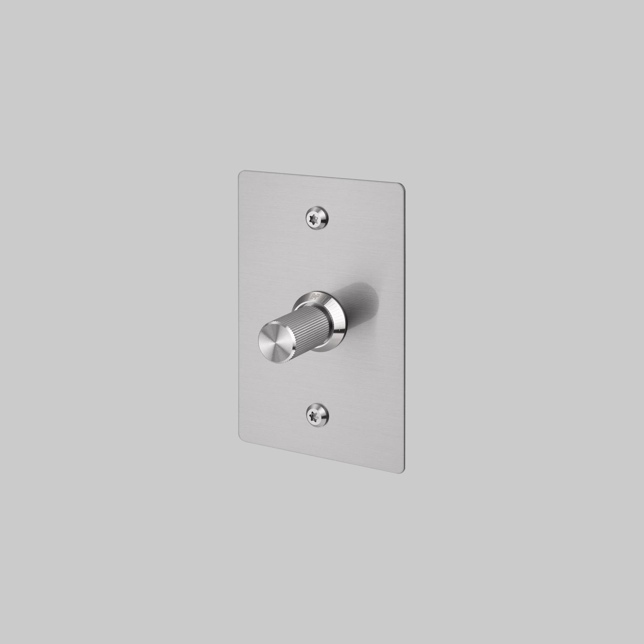 1G DIMMER / VERTICAL / 100W / LINEAR