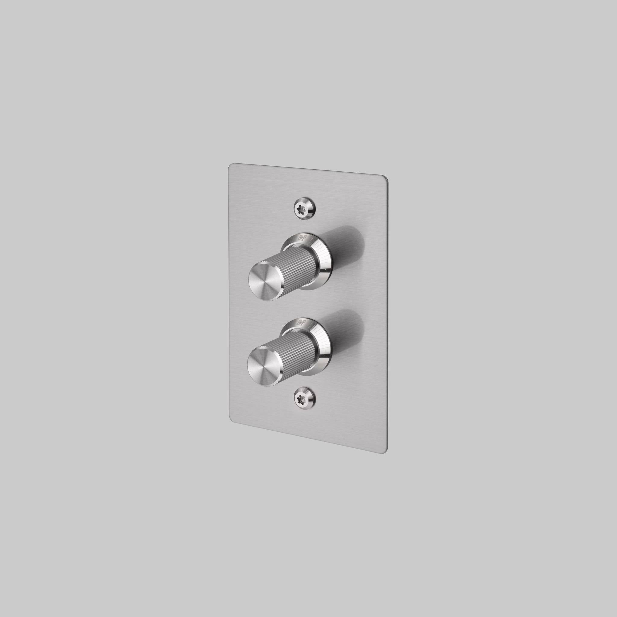 2G DIMMER / VERTICAL / 100W / LINEAR