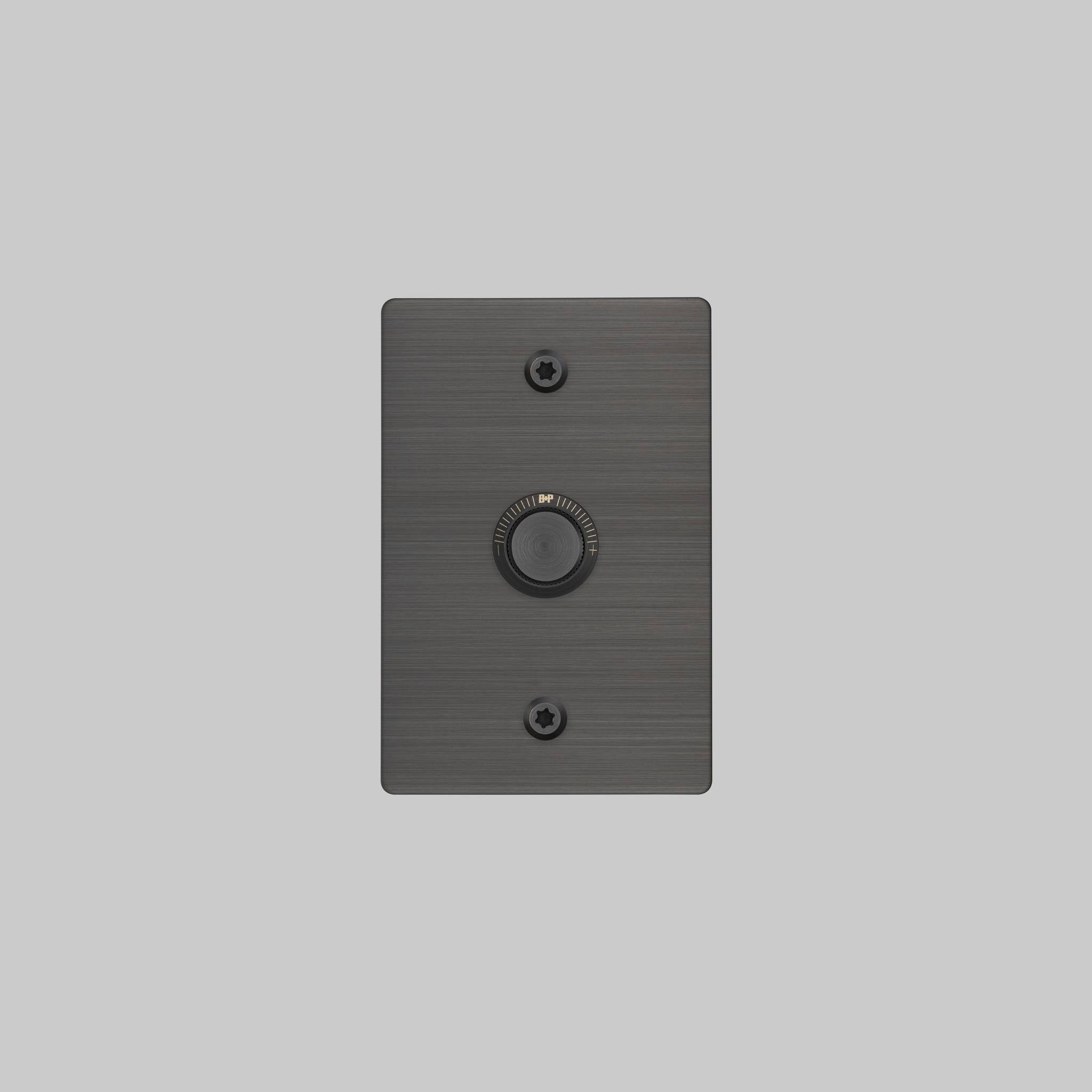 1G DIMMER / VERTICAL / 100W / LINEAR
