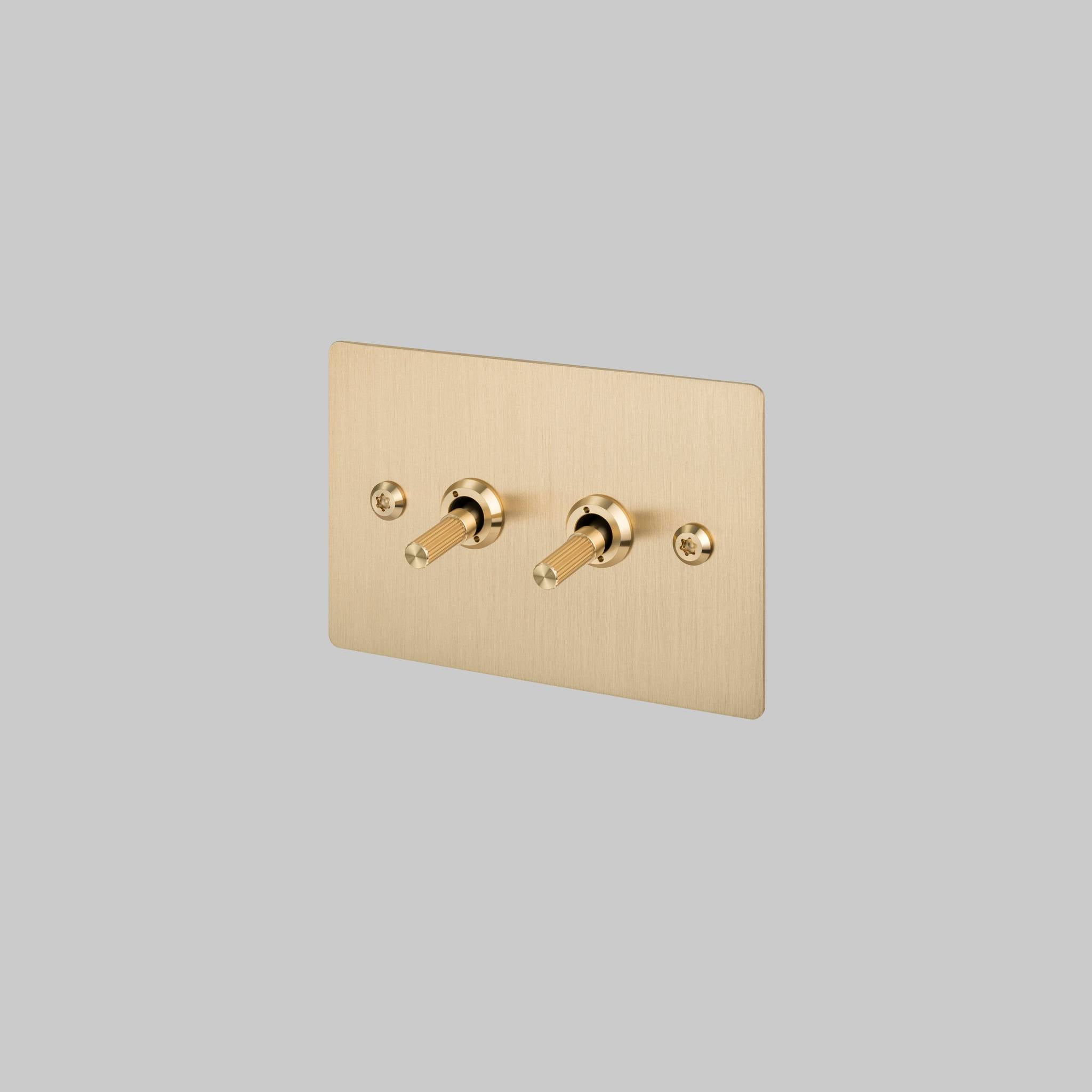 2G TOGGLE / VERTICAL / 2-WAY / LINEAR