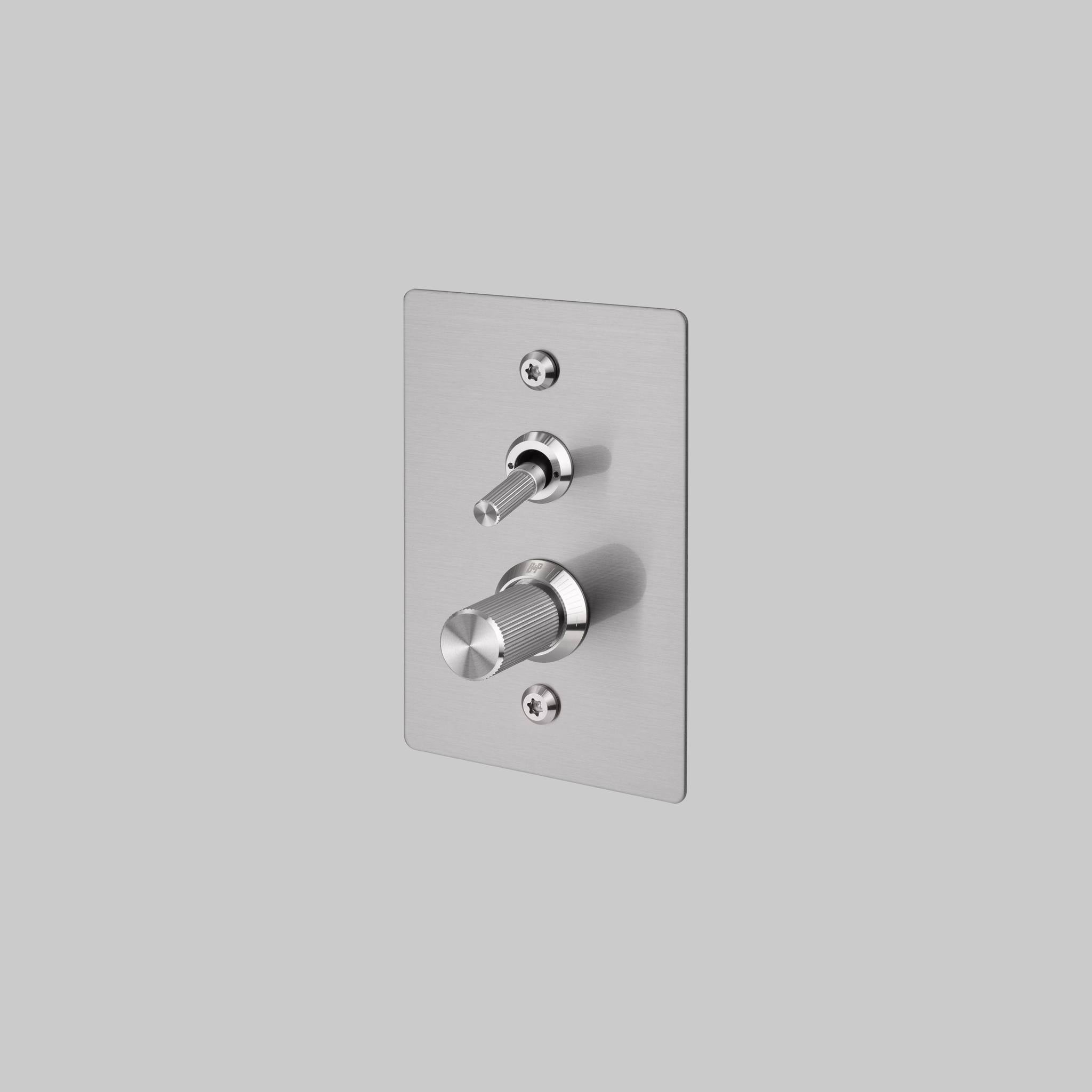 2G TOGGLE + DIMMER / VERTICAL / LINEAR