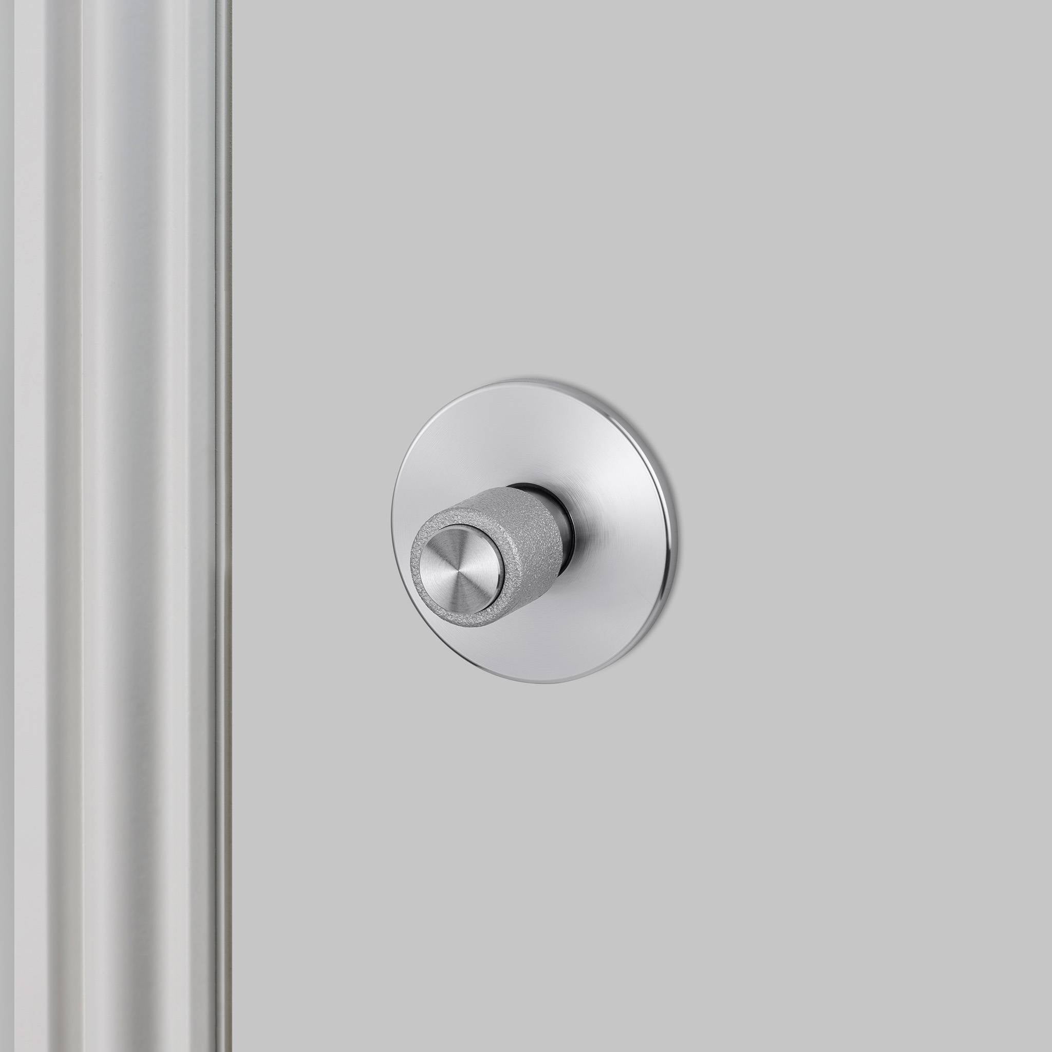 THUMBTURN LOCK / CAST / LATCH INCLUDED