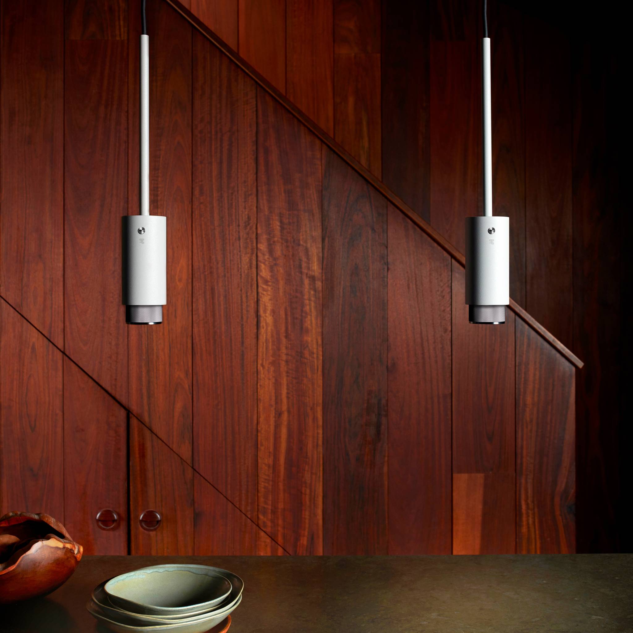 EXHAUST PENDANT / LINEAR / STONE