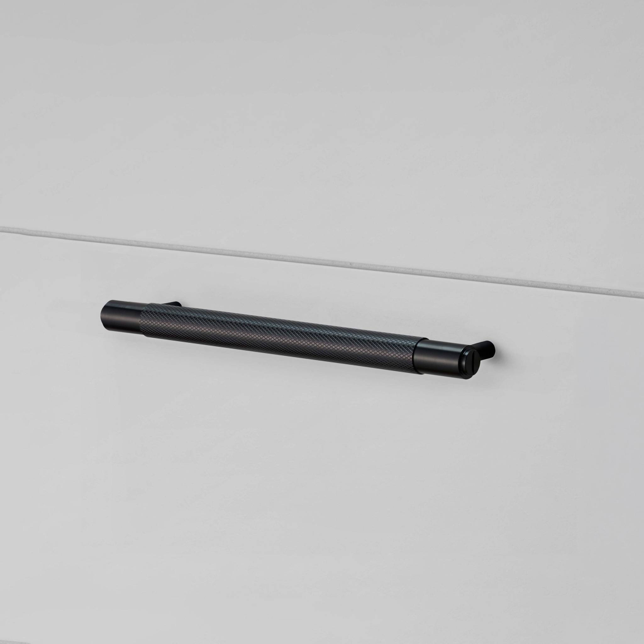 PULL BAR / CROSS