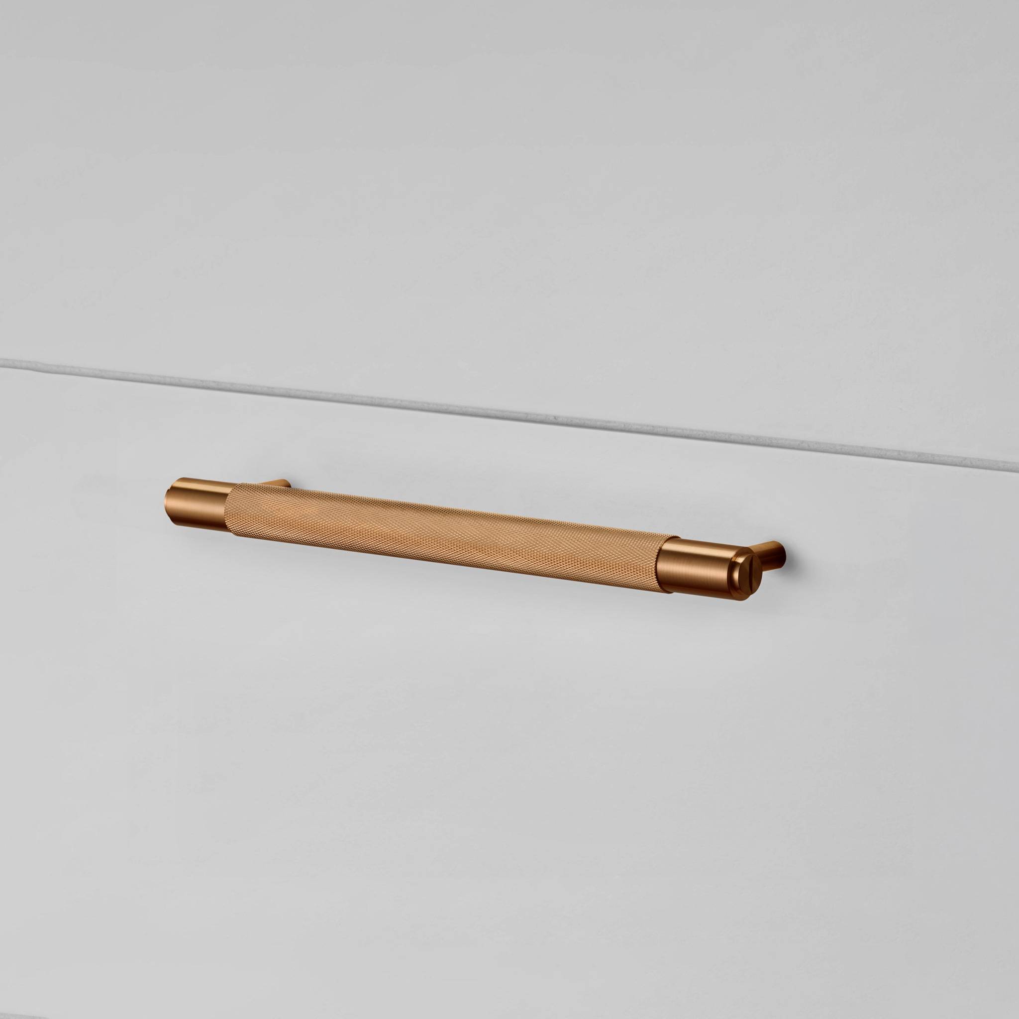 PULL BAR / CROSS