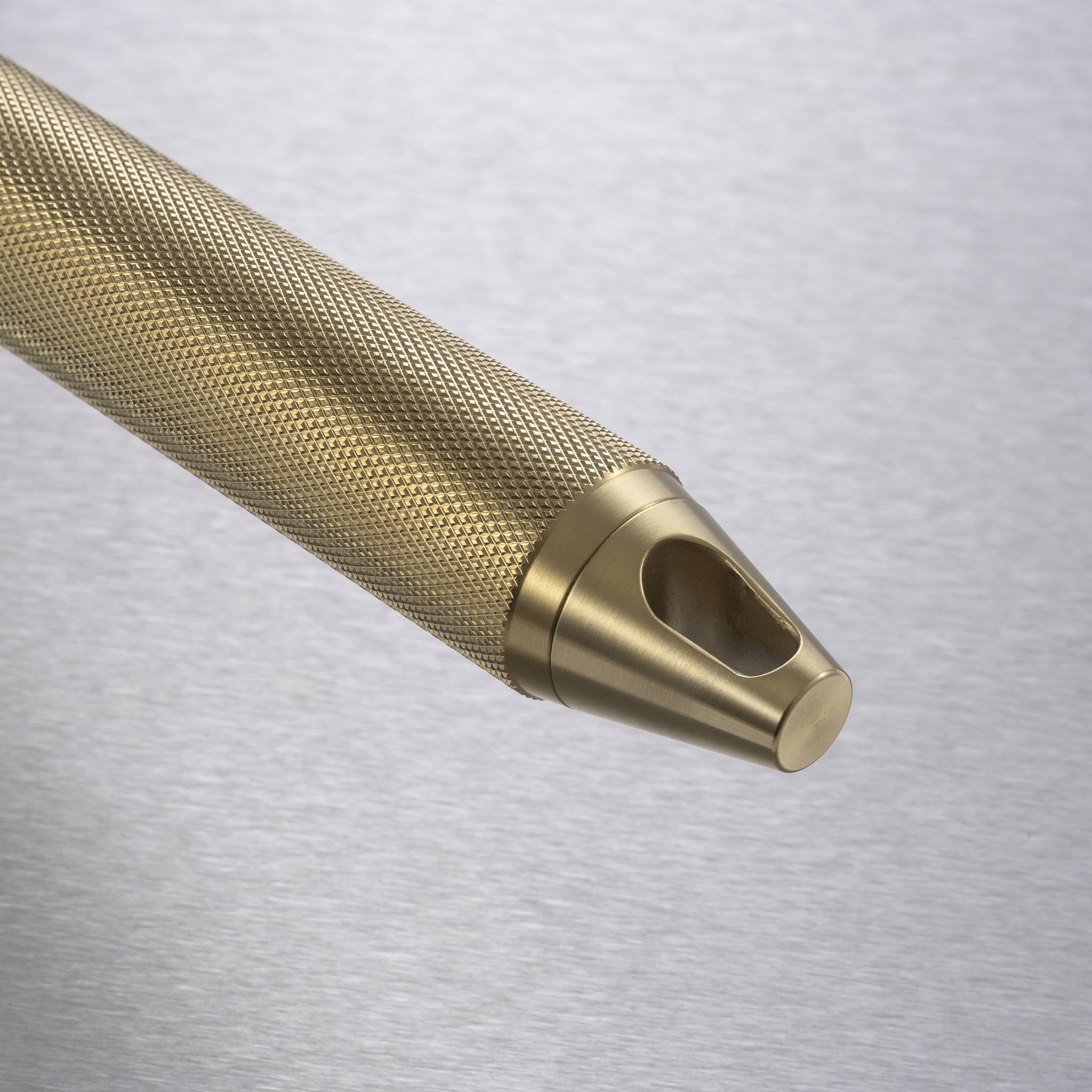 PAN / 11.02 INCHES / CROSS / STAUB