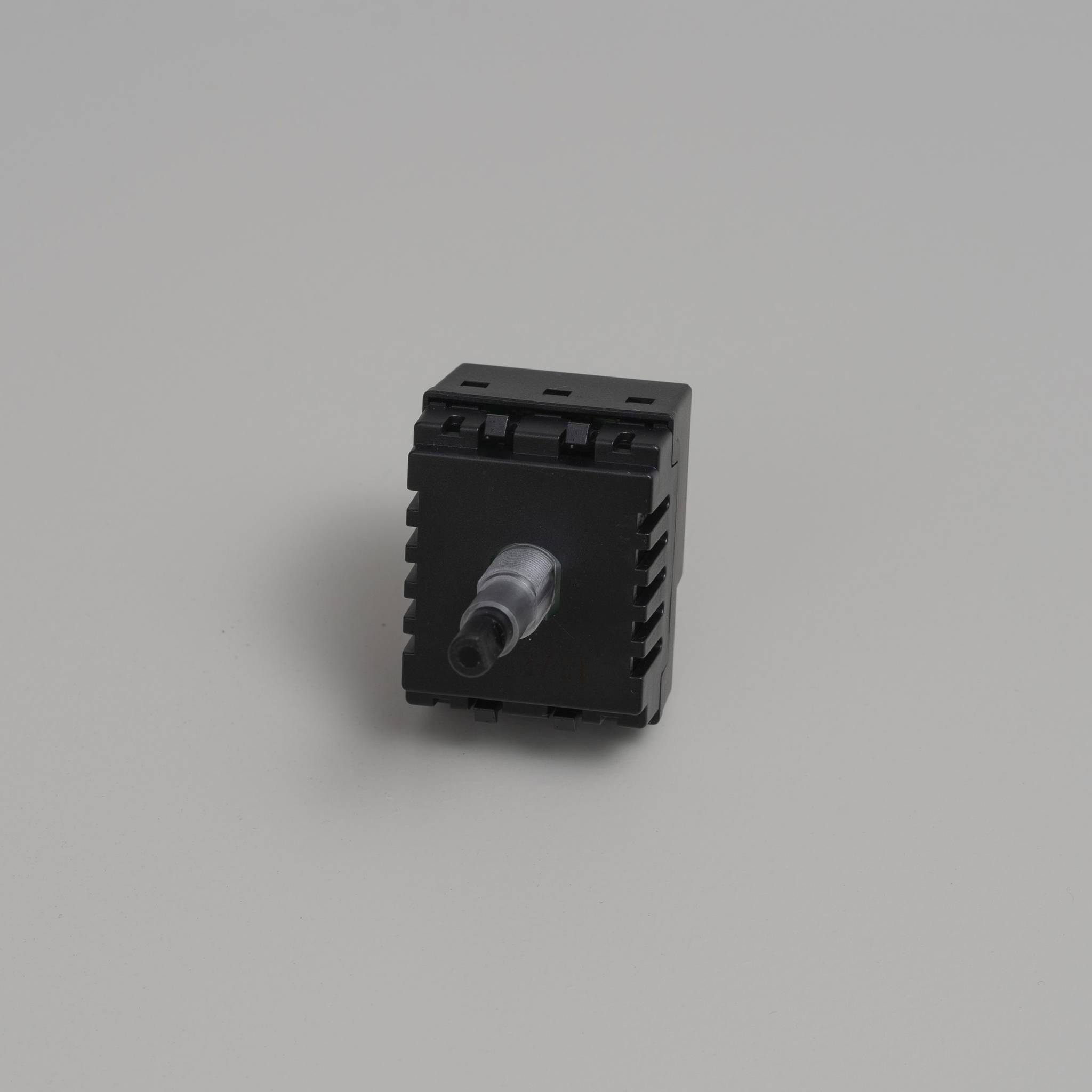 DIMMER MODULE / 250W LED / RETRACTIVE SWITCH COMPATIBLE ONLY