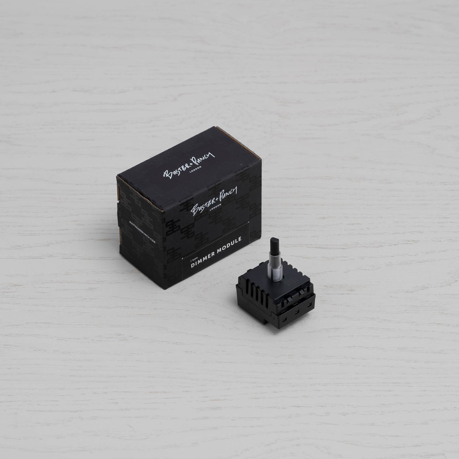 DIMMER MODULE / 250W LED / RETRACTIVE SWITCH COMPATIBLE ONLY