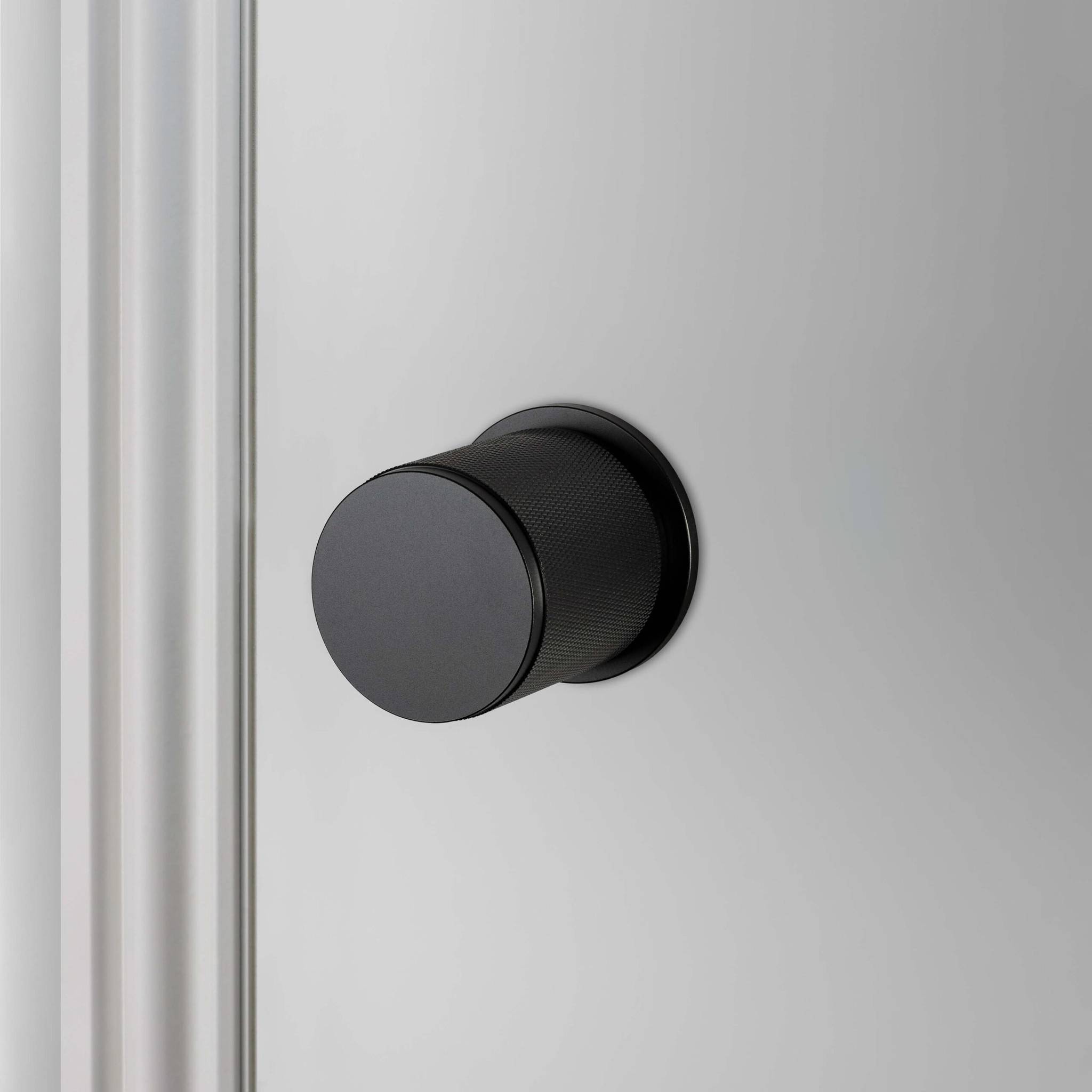 DOOR KNOB / FIXED / SINGLE-SIDED / CROSS