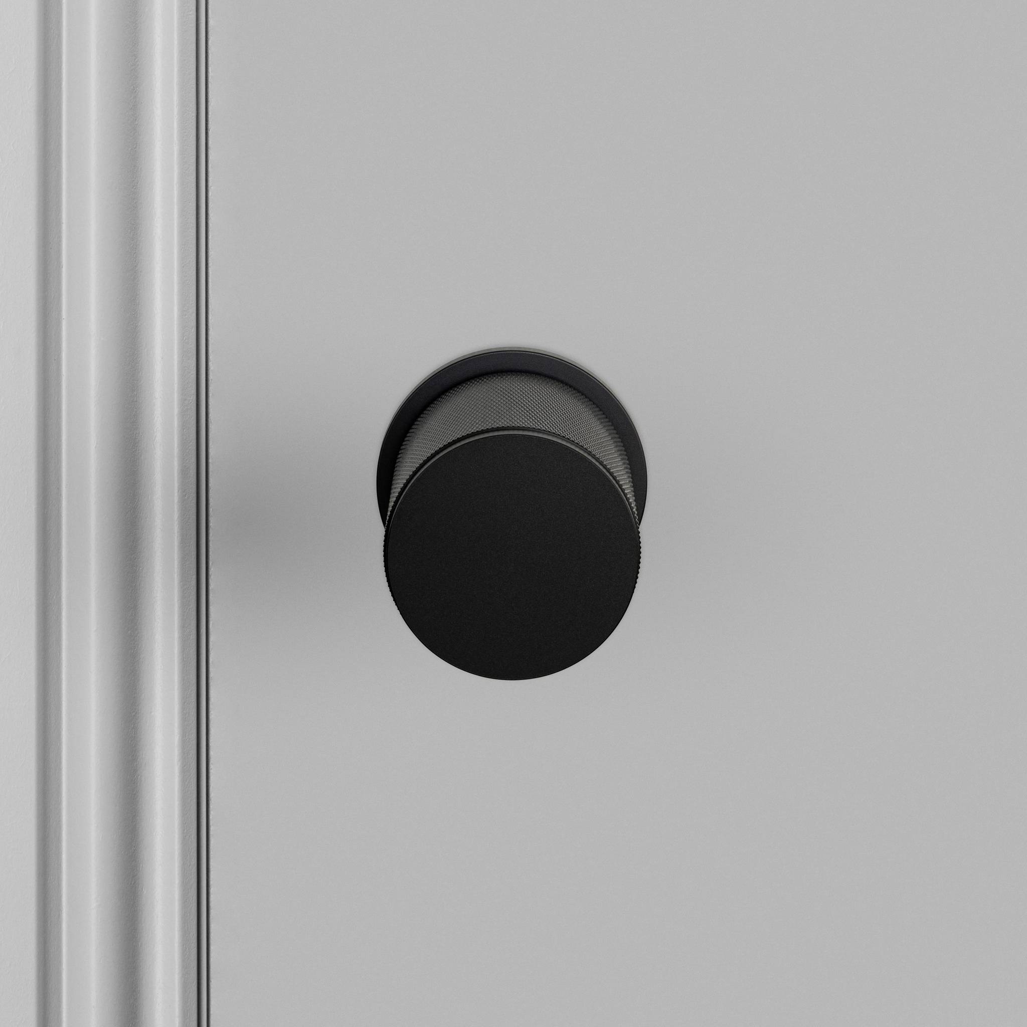 DOOR KNOB / FIXED / DOUBLE-SIDED / CROSS