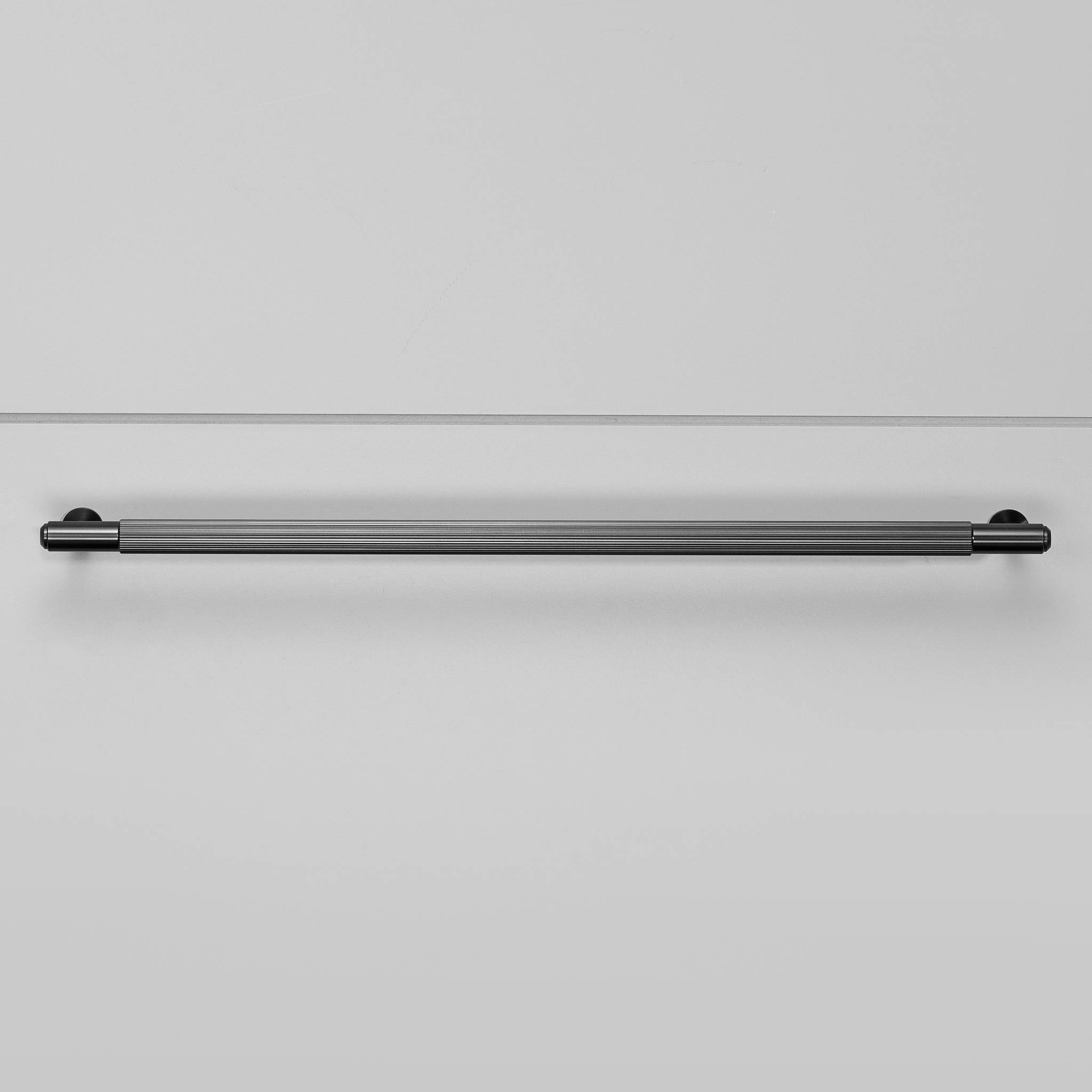 PULL BAR / LINEAR