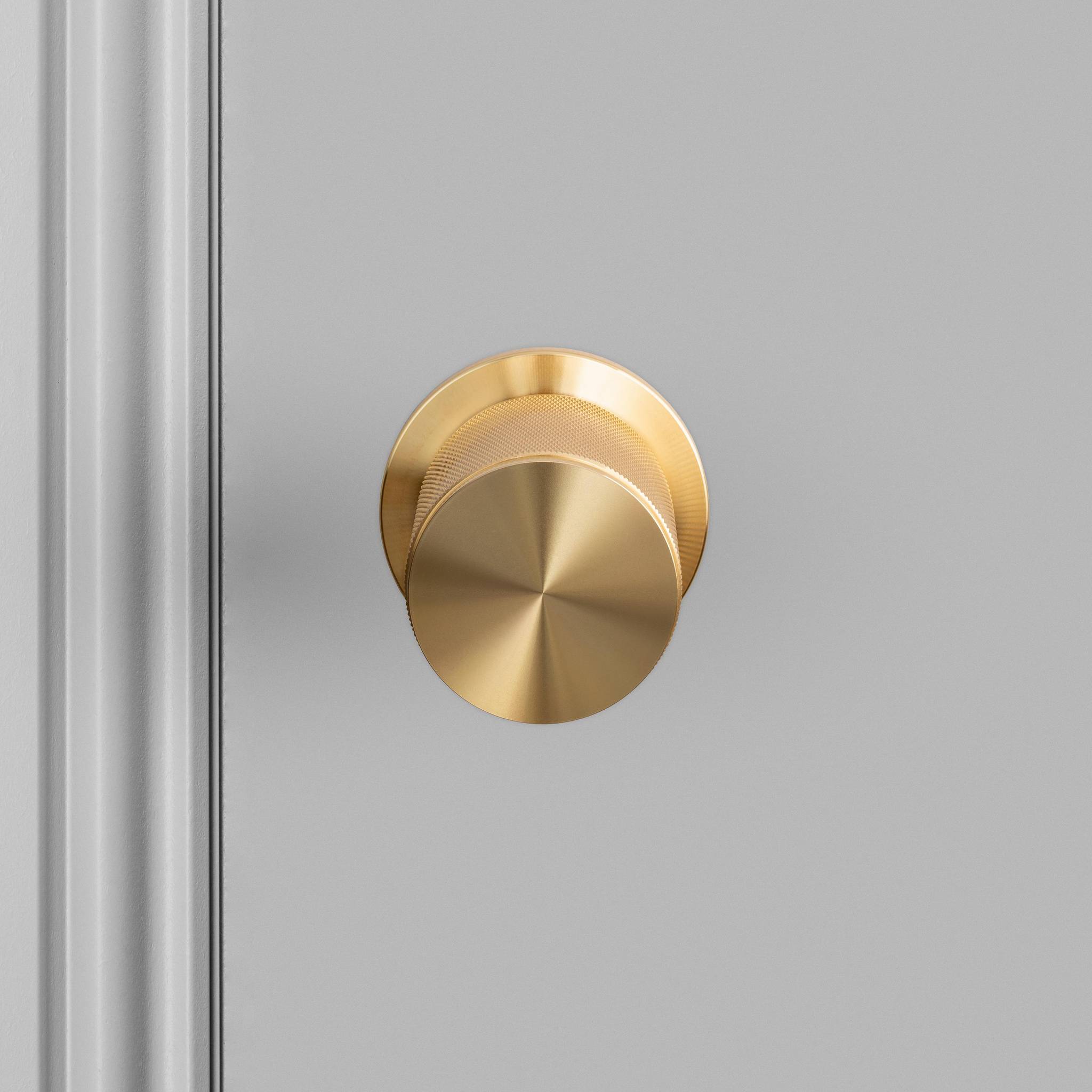 DOOR KNOB / FIXED / SINGLE-SIDED / CROSS