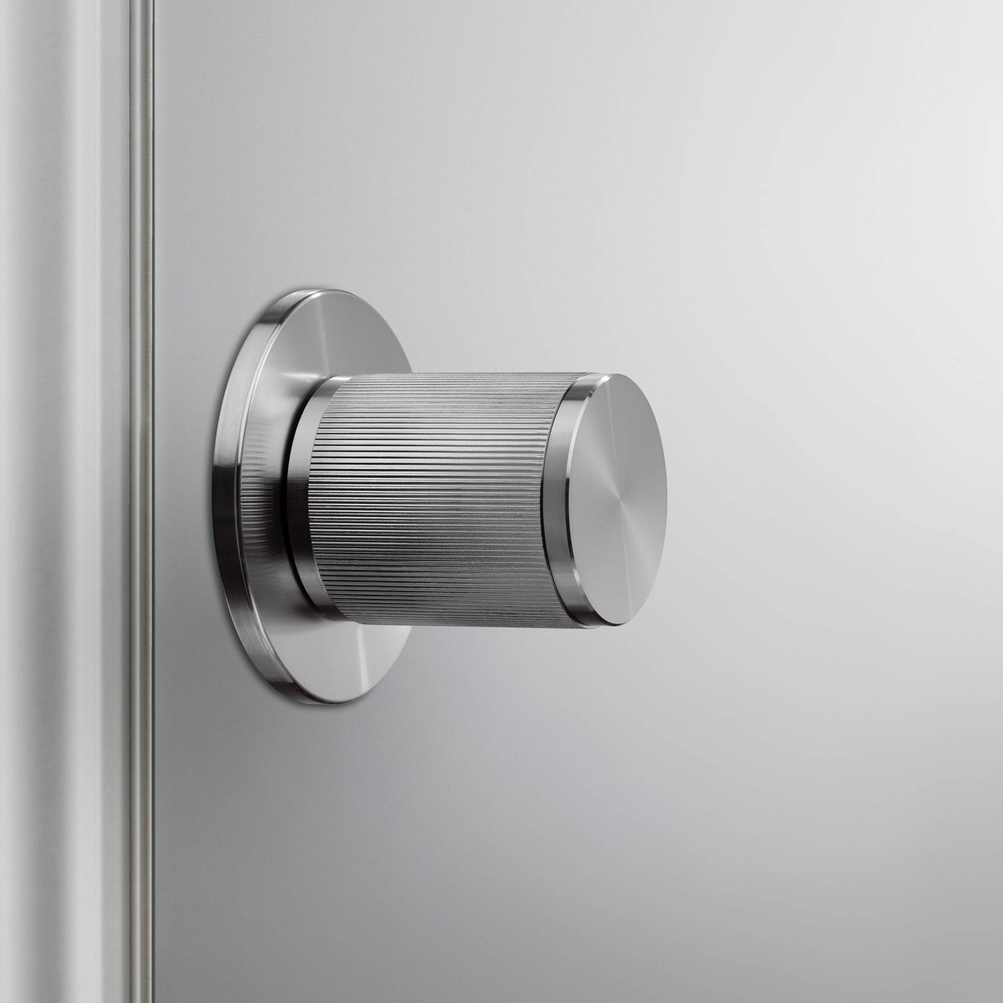 DOOR KNOB / FIXED / DOUBLE-SIDED / LINEAR