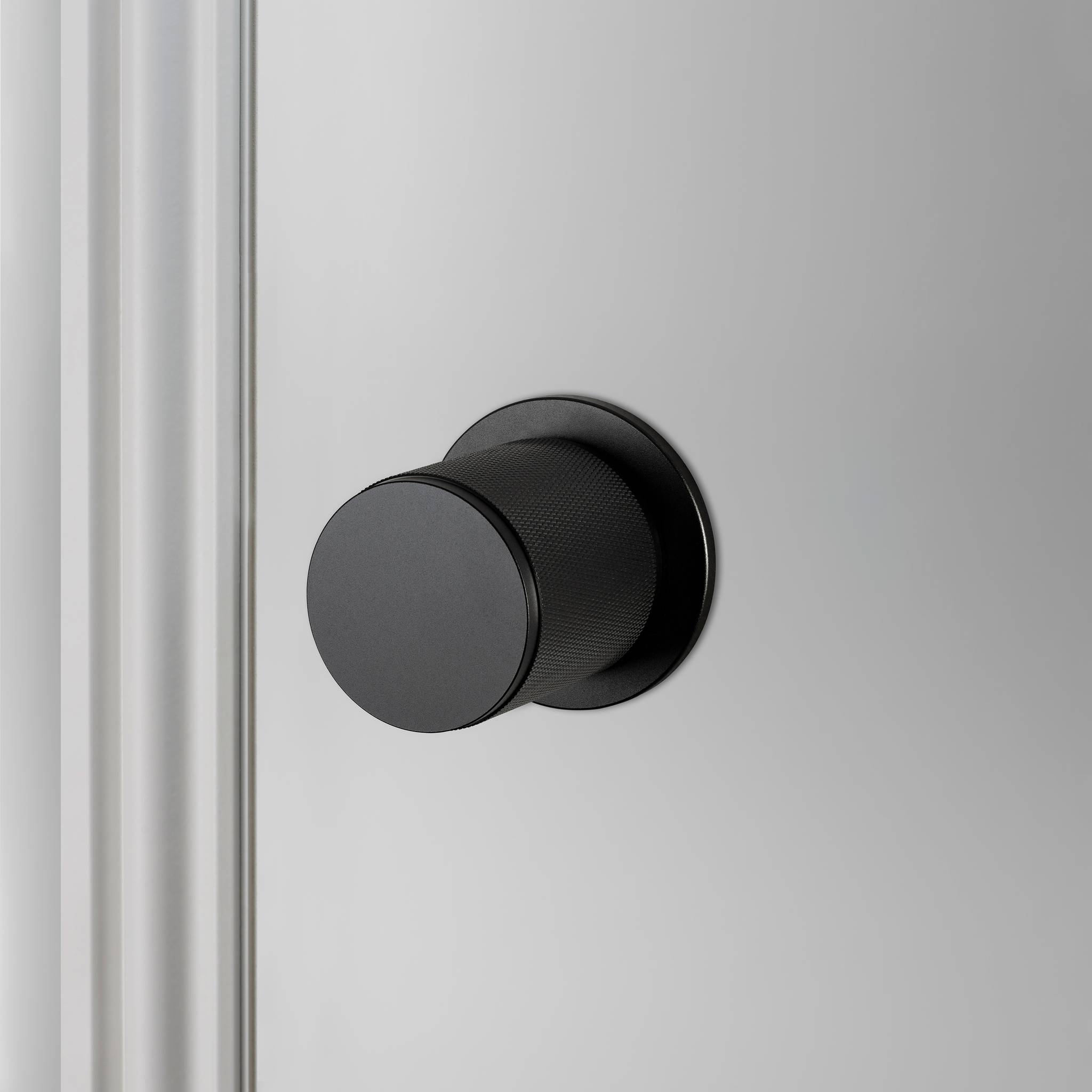 DOOR KNOB / FIXED / SINGLE-SIDED / CROSS