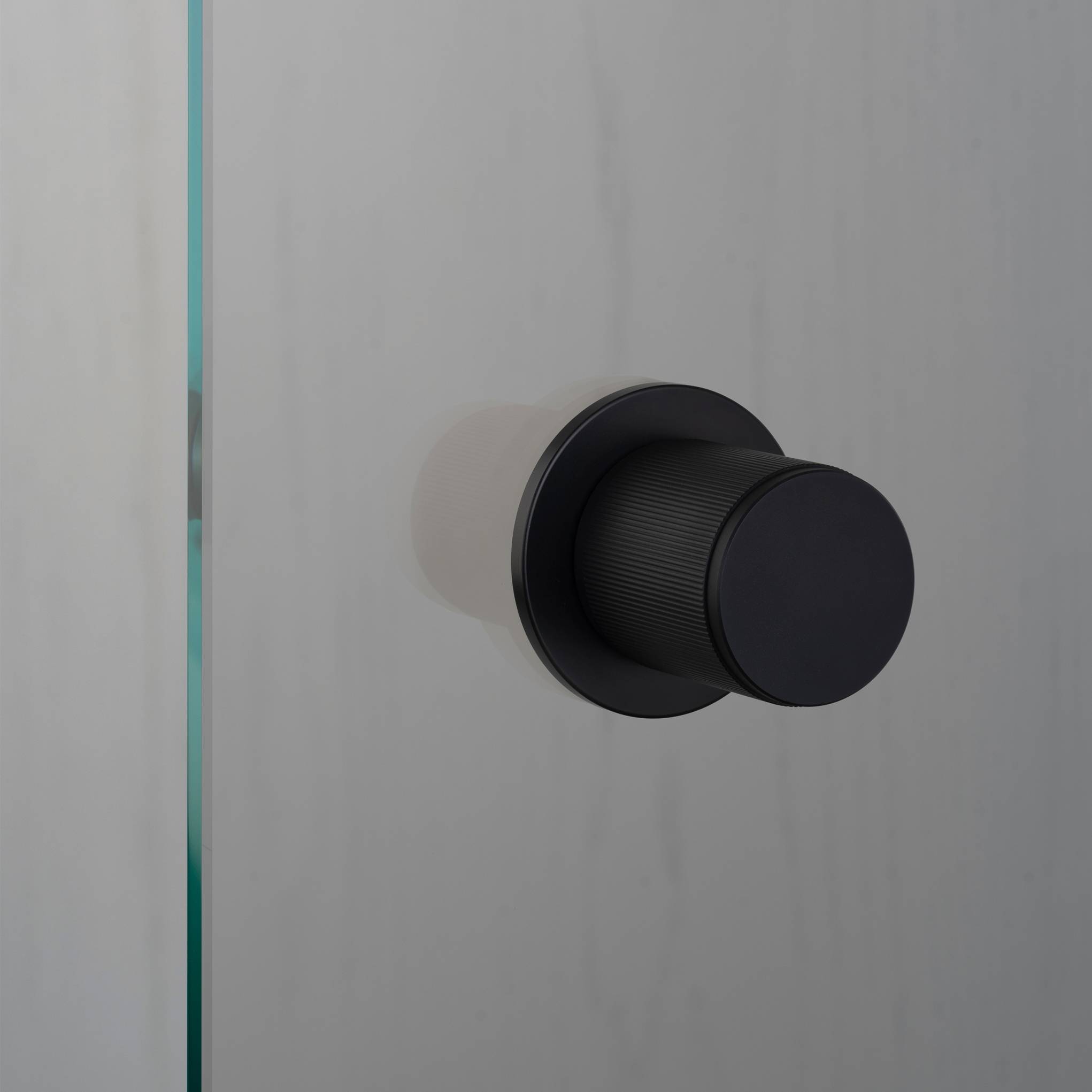 DOOR KNOB / FIXED / SINGLE-SIDED / LINEAR