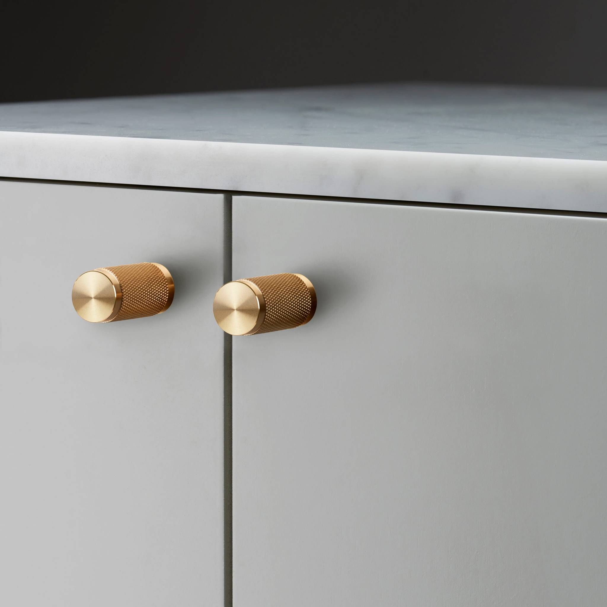 FURNITURE KNOB / CROSS
