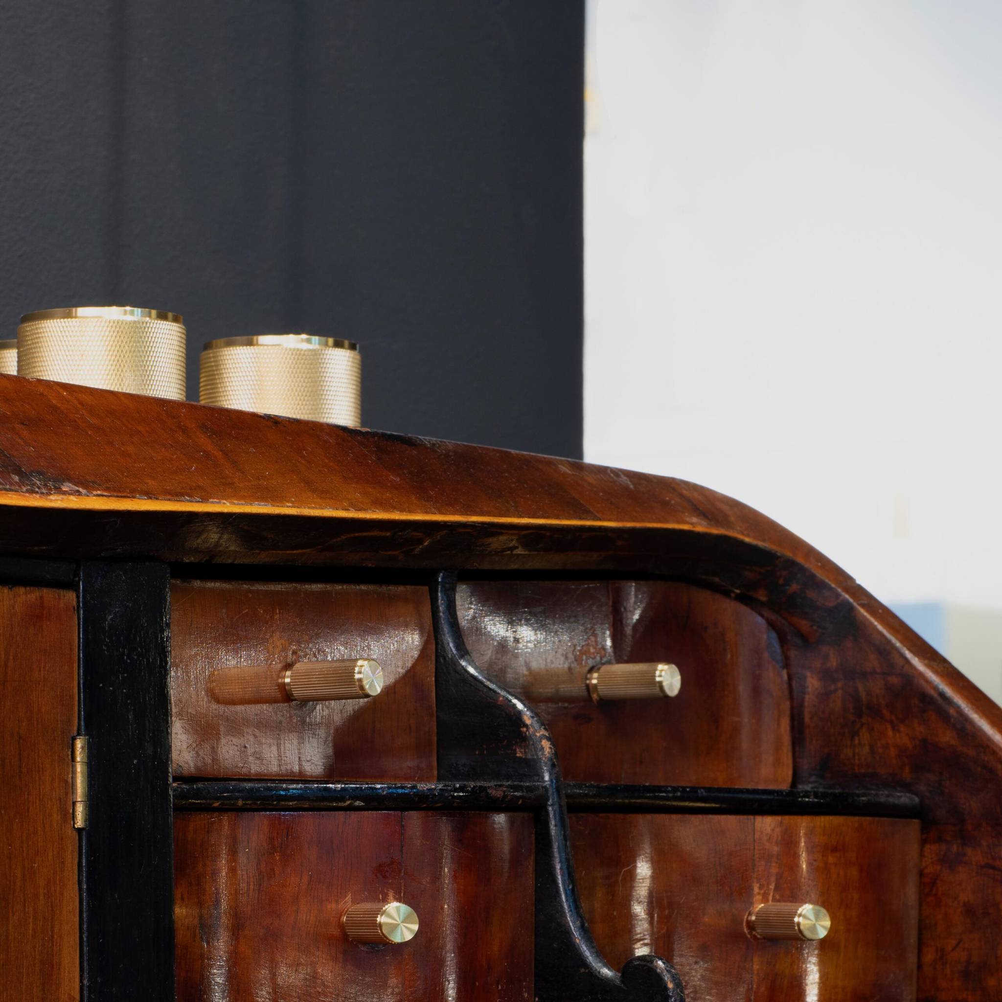 TEALIGHT CANDLE HOLDER / CROSS / SET OF 3