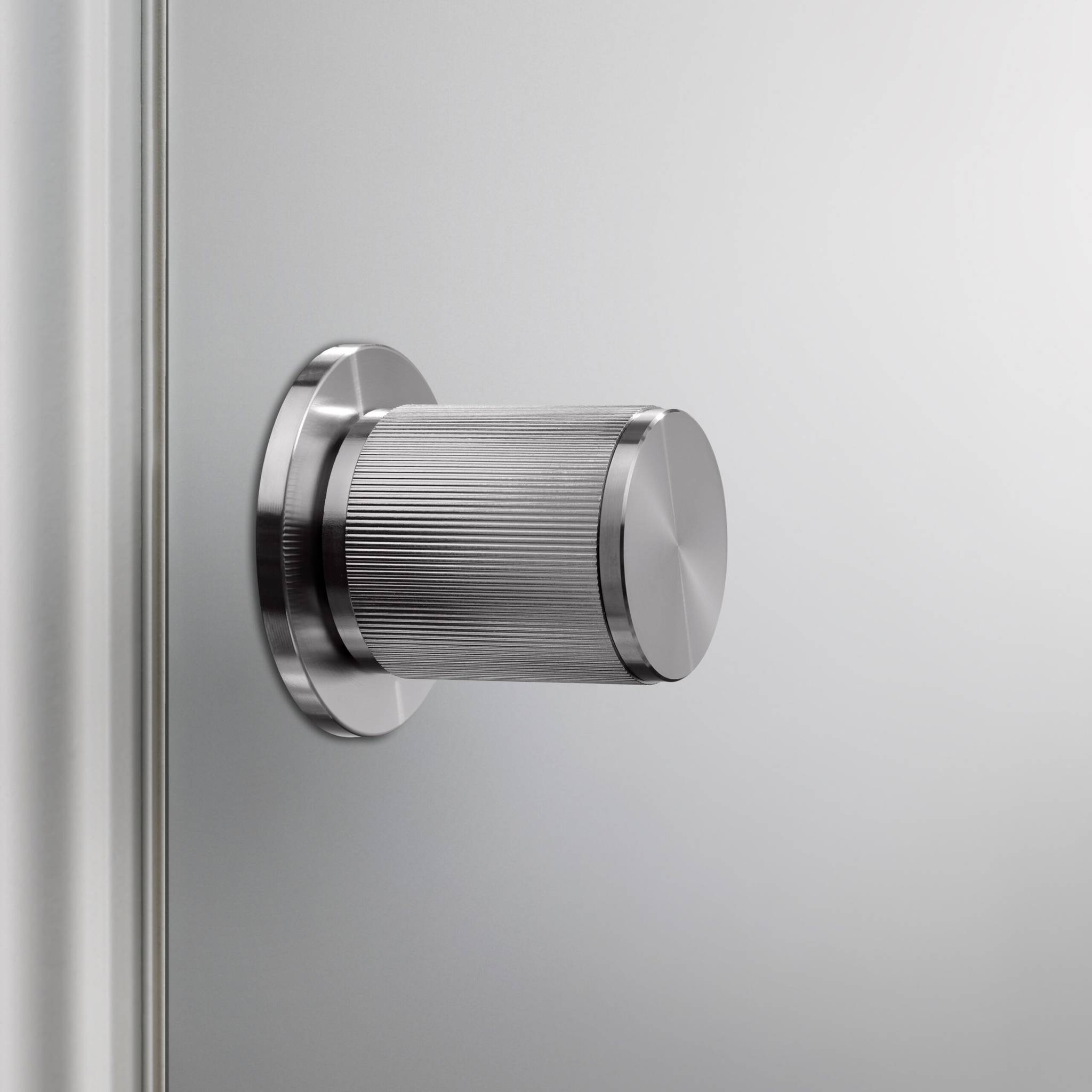 DOOR KNOB SET / LINEAR