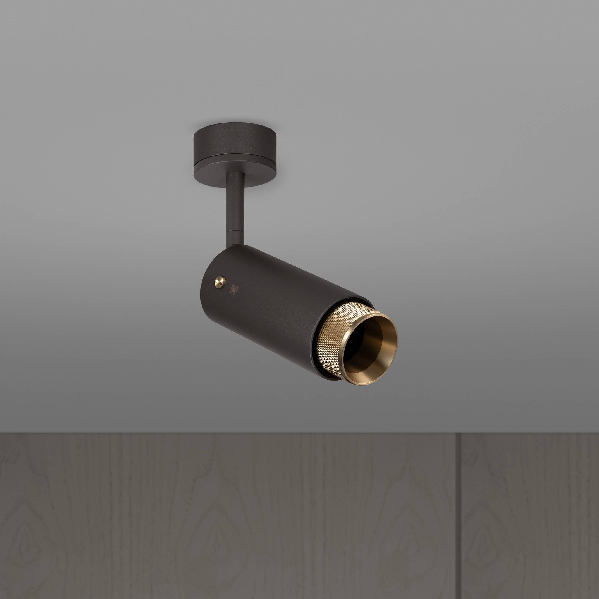 EXHAUST SPOT / CROSS / GRAPHITE
