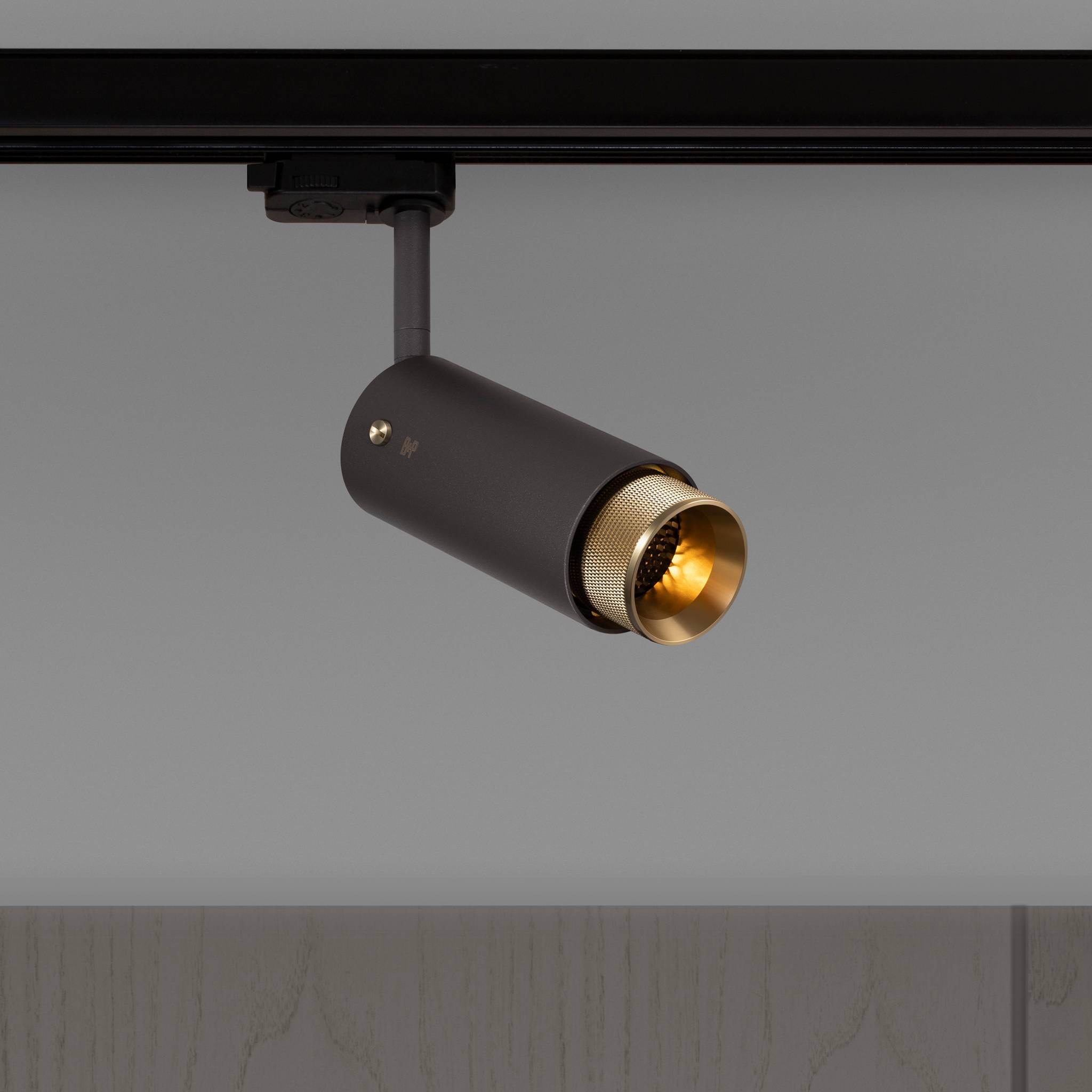 EXHAUST TRACK / CROSS / GRAPHITE