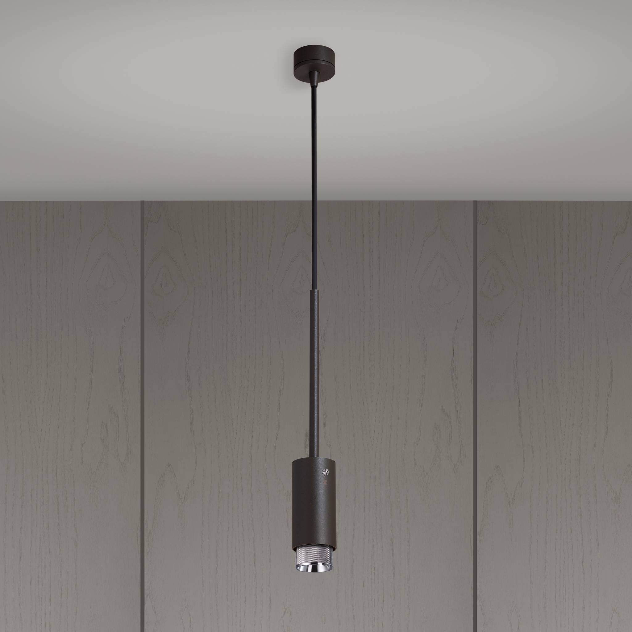 EXHAUST PENDANT / CROSS / GRAPHITE