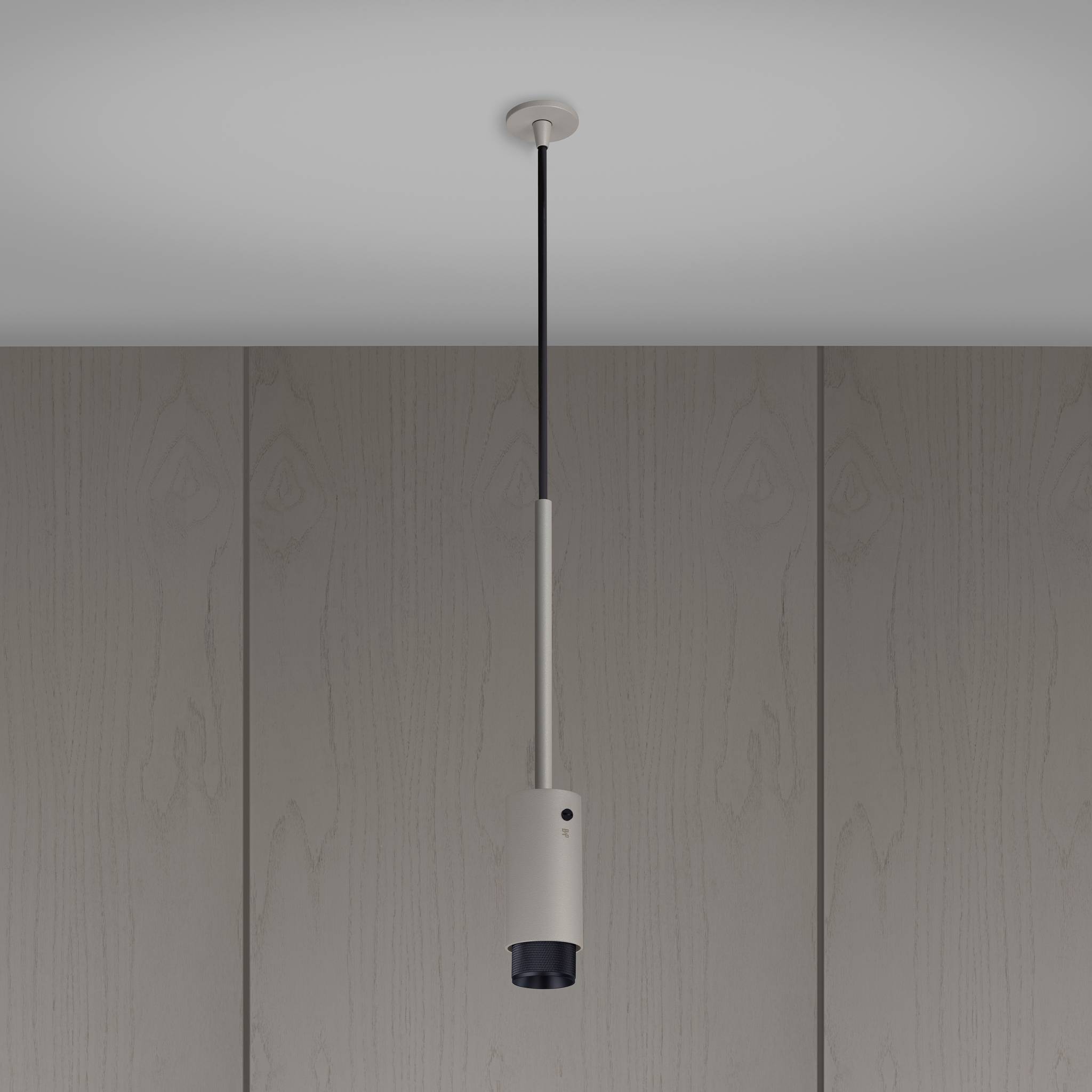 EXHAUST PENDANT / CROSS / STONE