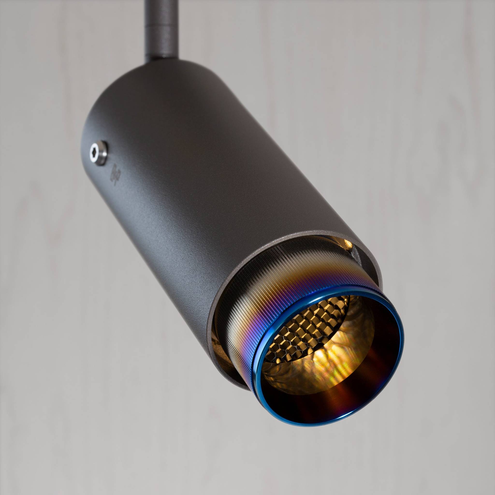 EXHAUST SPOT / LINEAR / GRAPHITE