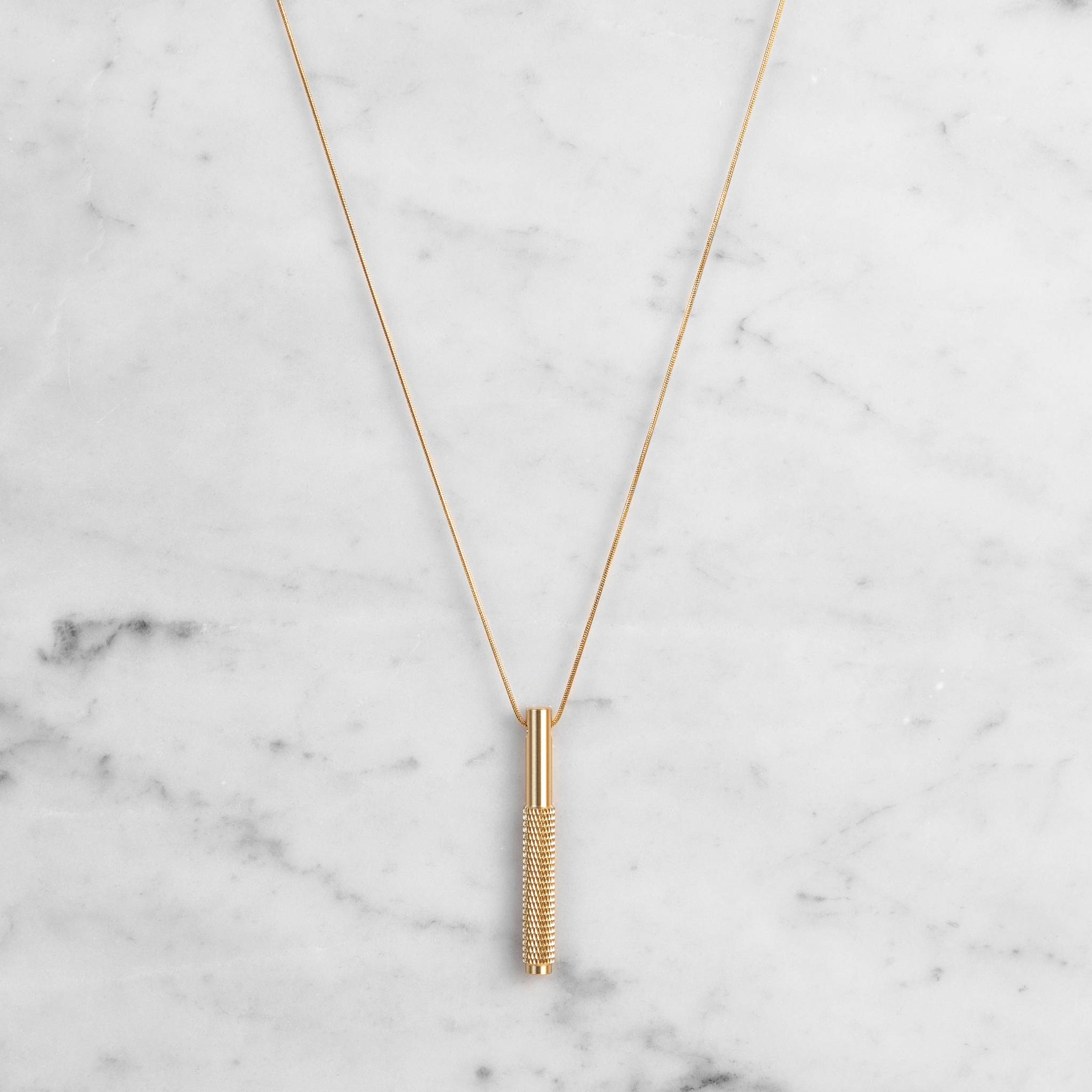 NECKLACE / VERTICAL