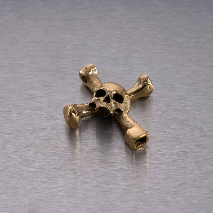 SKULL DRUM KEY / TRAVIS BARKER
