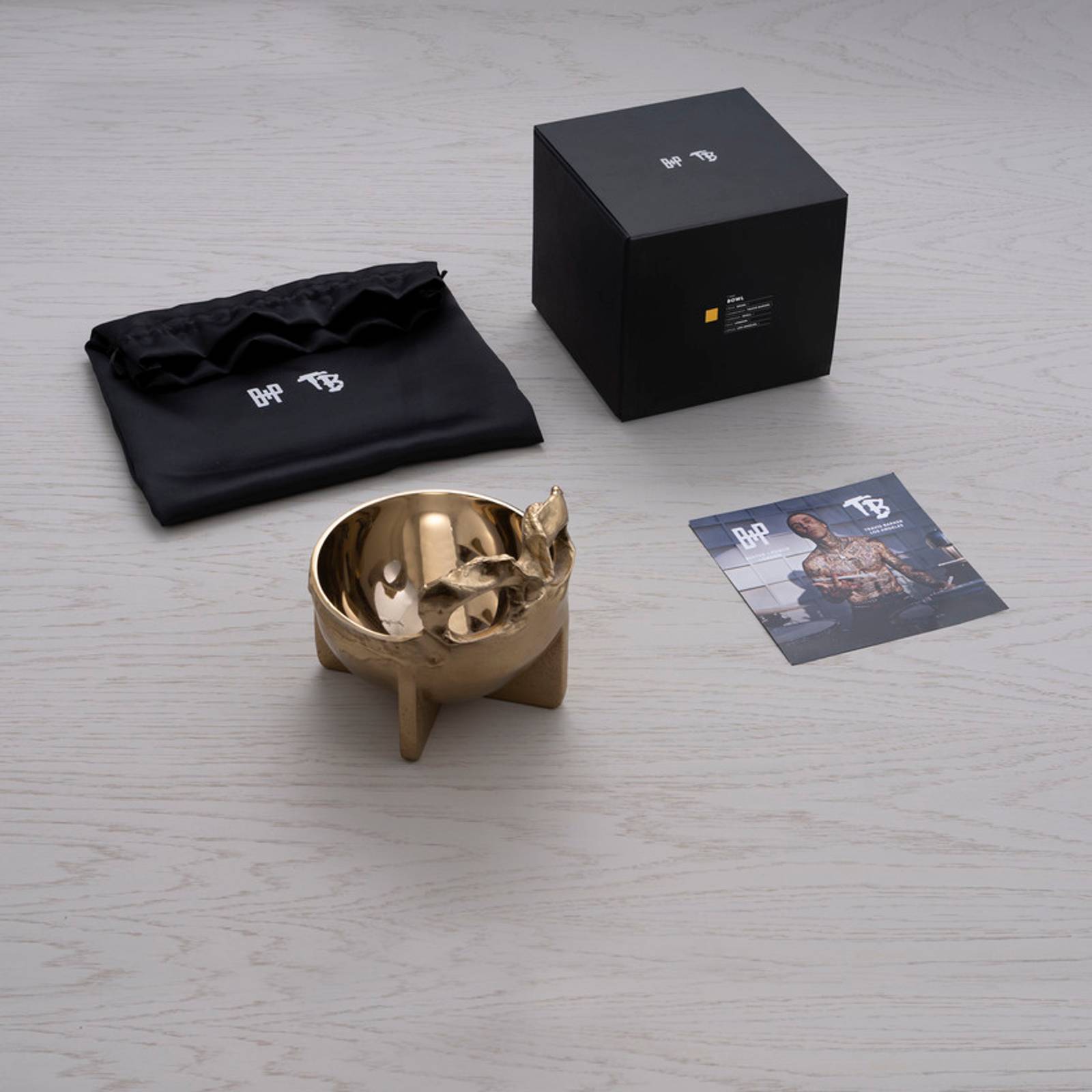 SKULL BOWL / TRAVIS BARKER