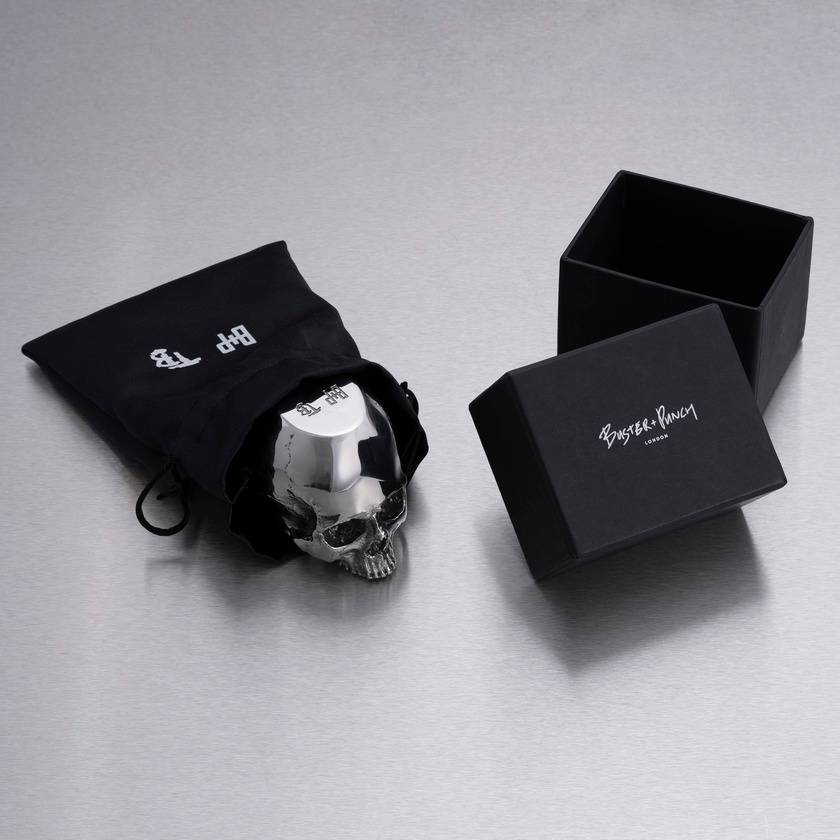 SKULL DOOR STOP / TRAVIS BARKER