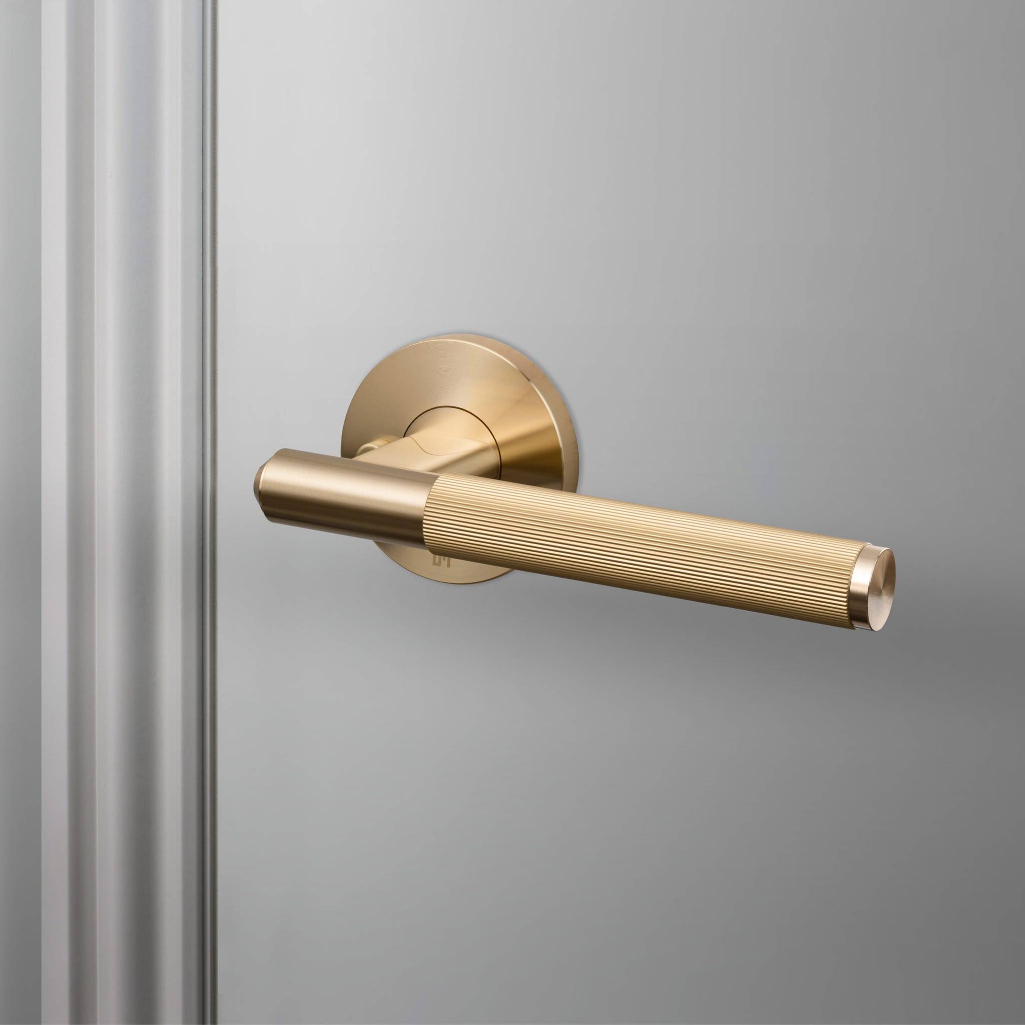 ANZ DOOR HANDLE SET / LINEAR / SPRUNG / PRIVACY