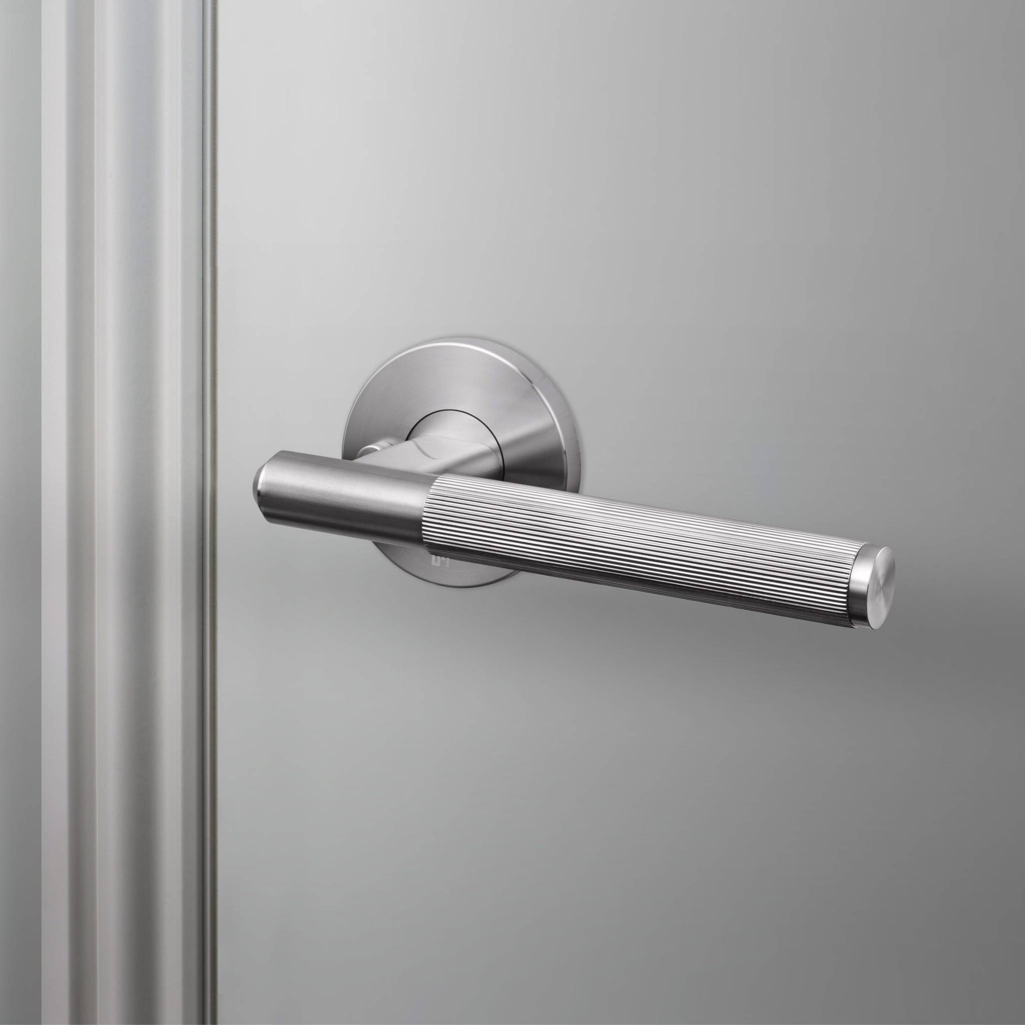 ANZ DOOR HANDLE SET / LINEAR / SPRUNG / PRIVACY