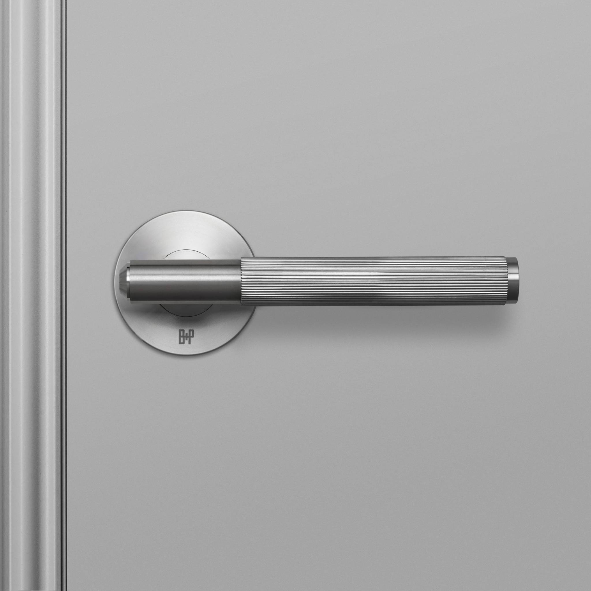 ANZ DOOR HANDLE SET / LINEAR / SPRUNG / PRIVACY