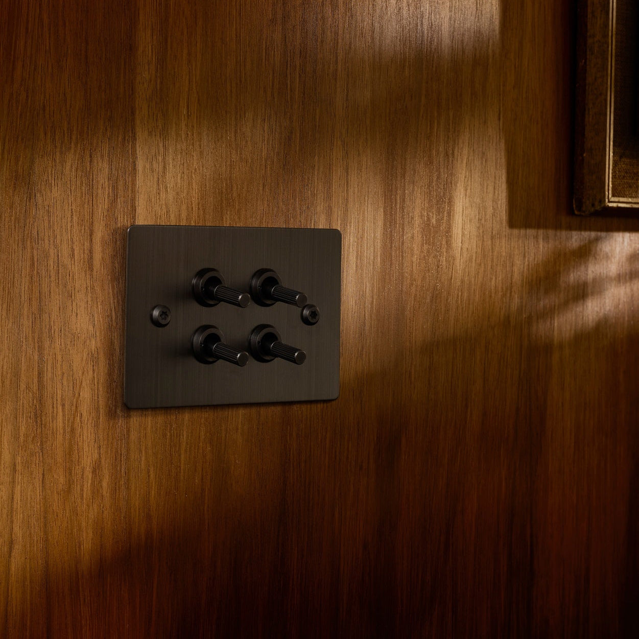 BUILD YOUR OWN SWITCHES & SOCKETS