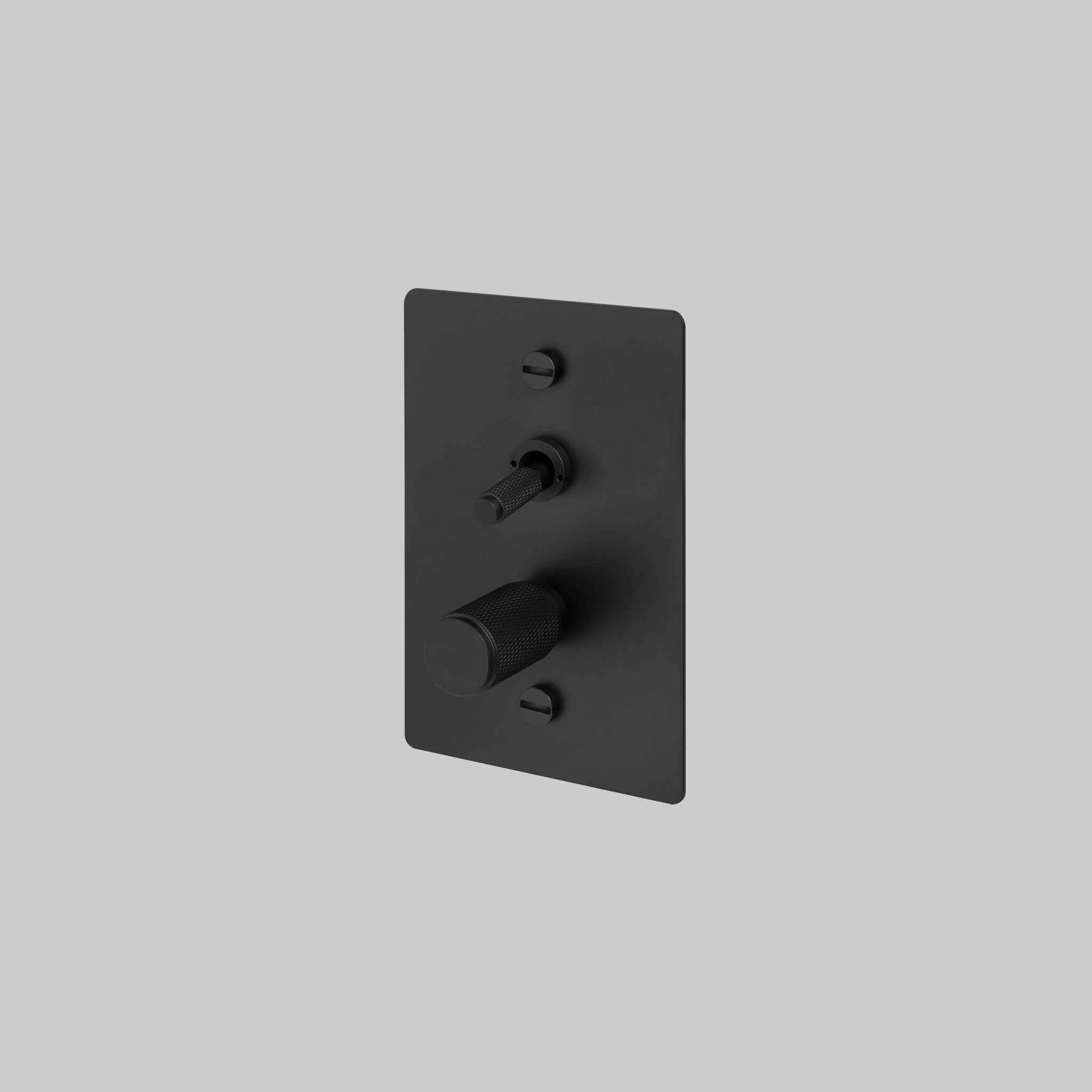 2G TOGGLE + DIMMER / VERTICAL / CROSS