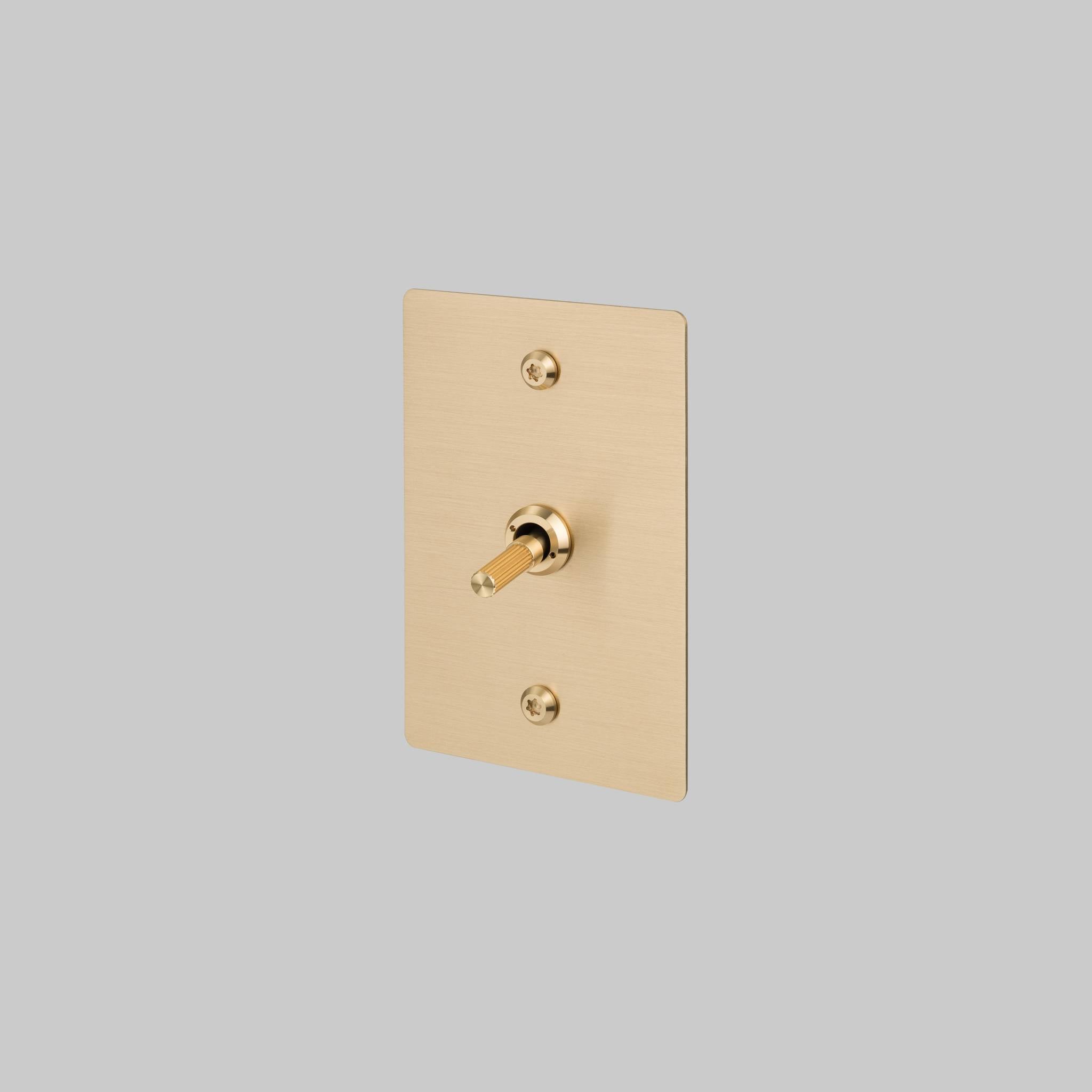1G TOGGLE / VERTICAL / RETRACTIVE / LINEAR