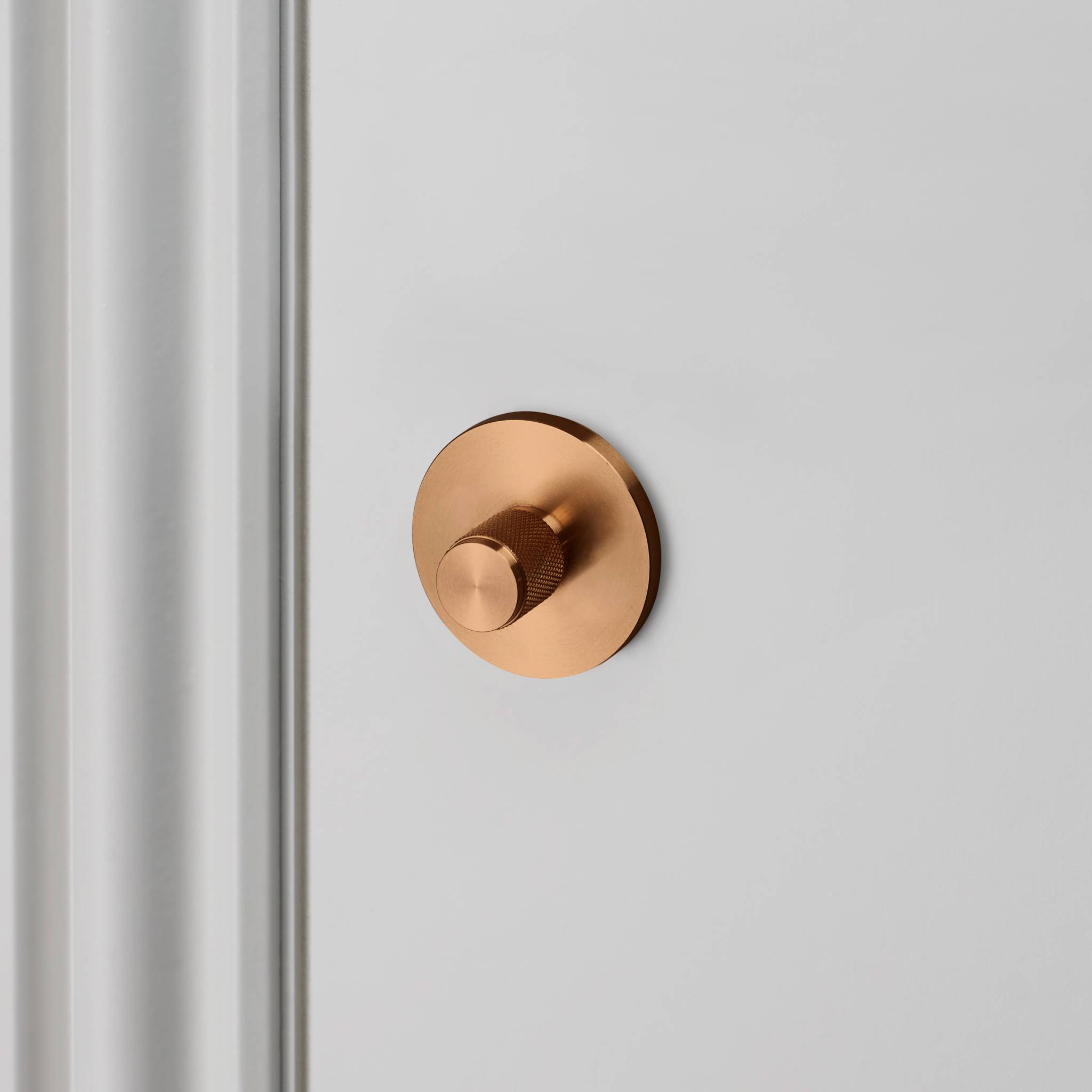 THUMBTURN LOCK / CROSS