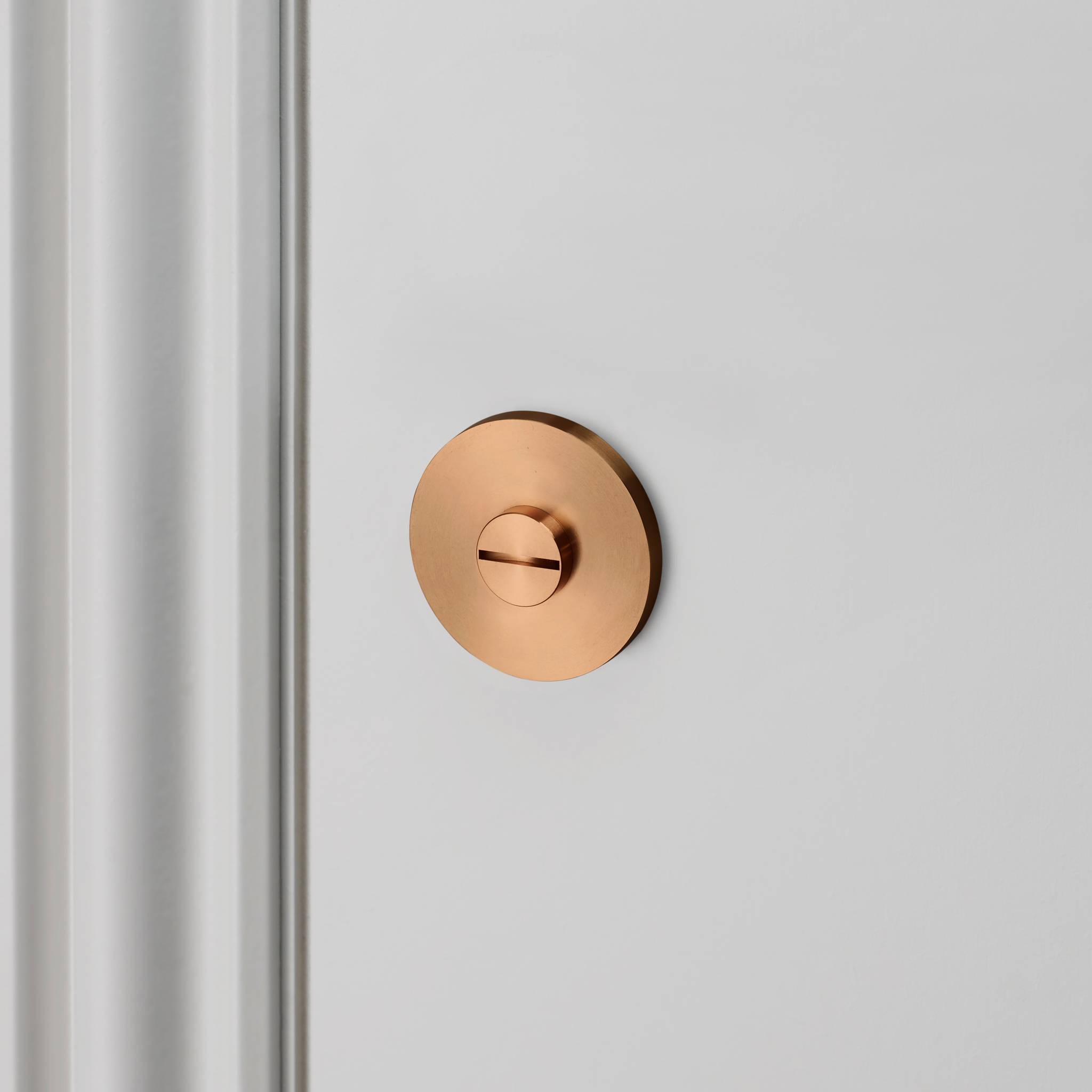 THUMBTURN LOCK / CROSS